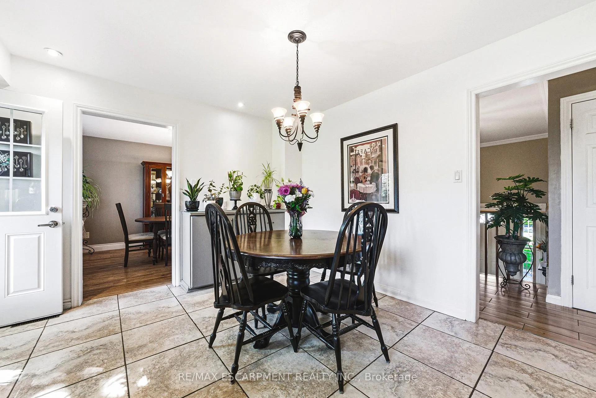 Photo 11 of 2231 Sandringham Drive, Burlington, Mountainside — HOMEH