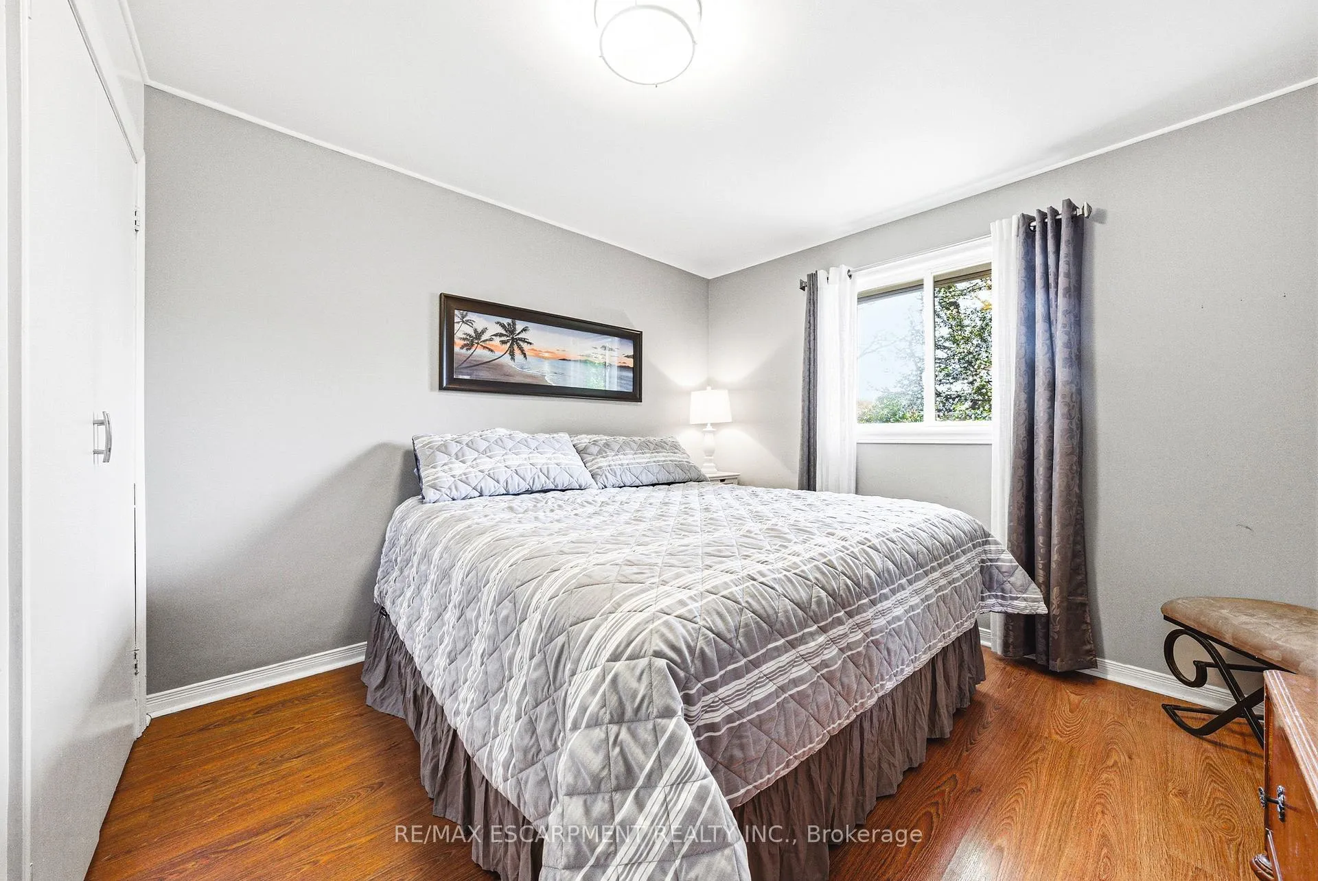 Photo 17 of 2231 Sandringham Drive, Burlington, Mountainside — HOMEH
