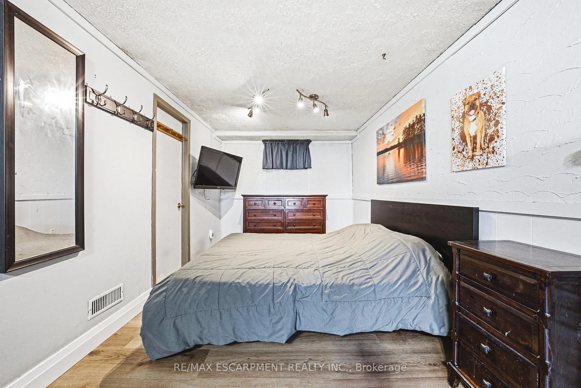 Photo 22 of 2231 Sandringham Drive, Burlington, Mountainside — HOMEH