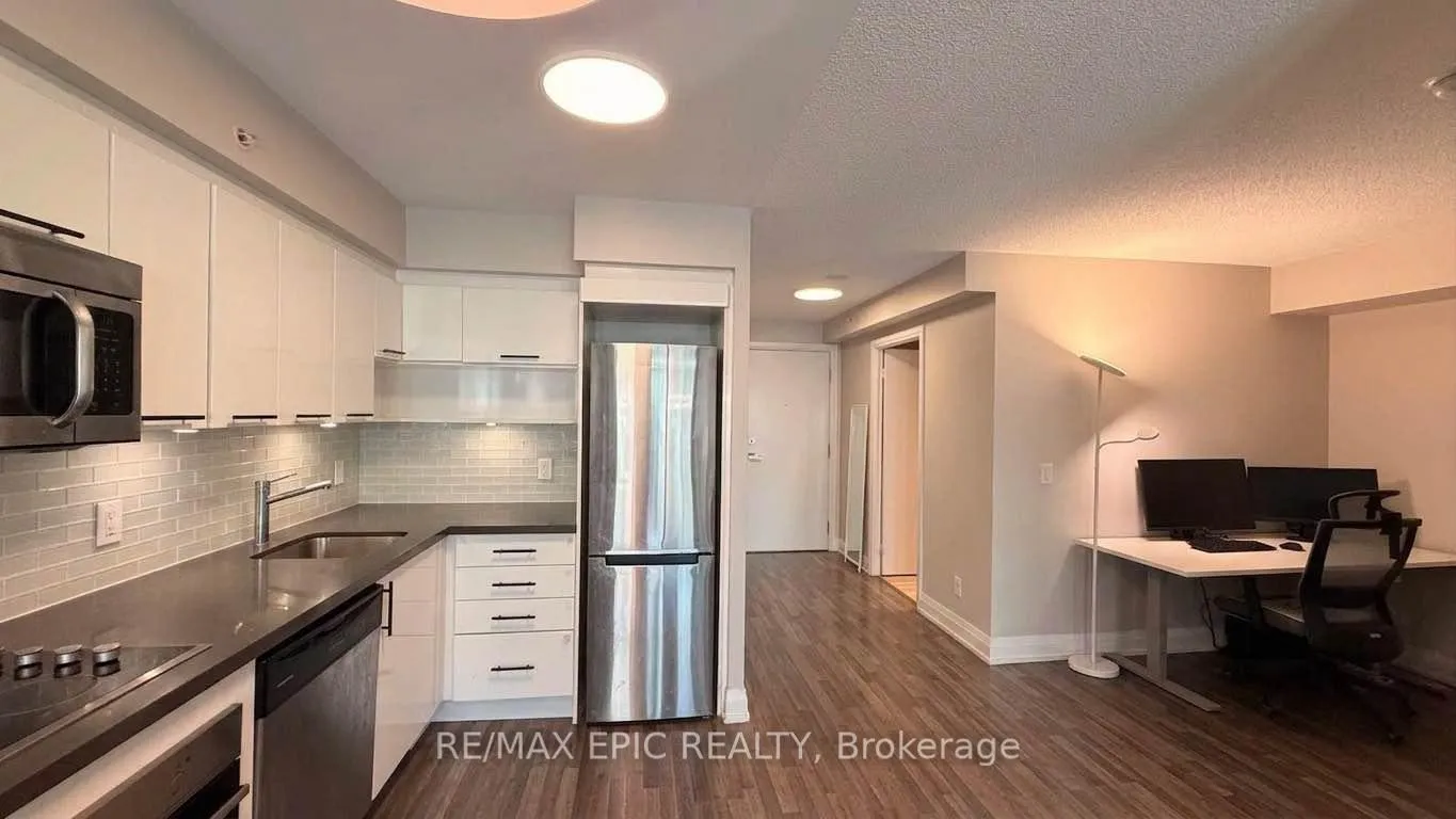 Photo 8 of Unit 906E, 555 Wilson Avenue, North York, Clanton Park — HOMEH