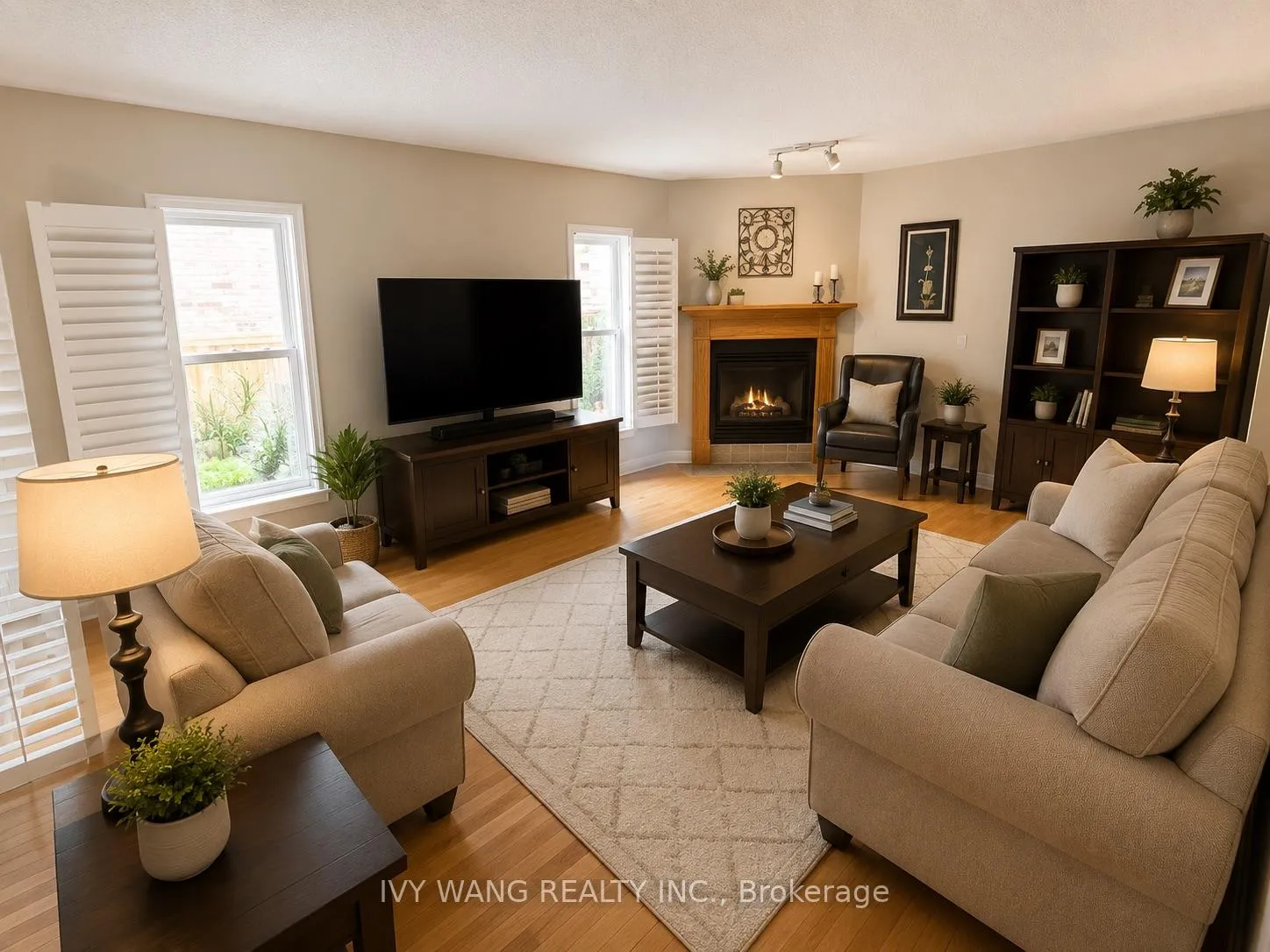 Photo 5 of 34 Richmeadow Crescent, London, North M — HOMEH