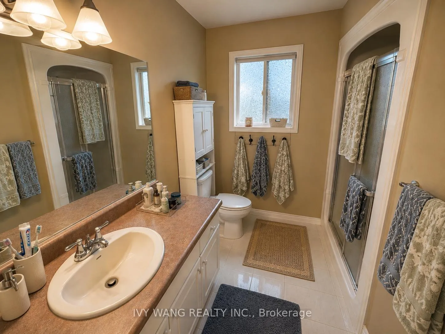 Photo 9 of 34 Richmeadow Crescent, London, North M — HOMEH