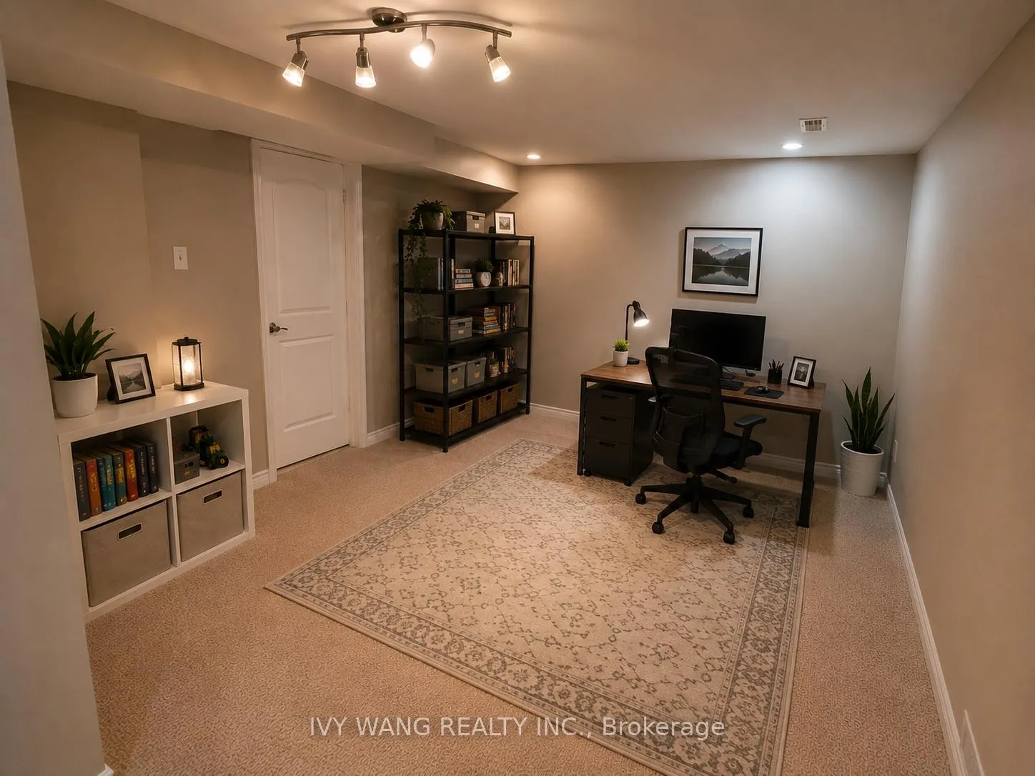 Photo 16 of 34 Richmeadow Crescent, London, North M — HOMEH