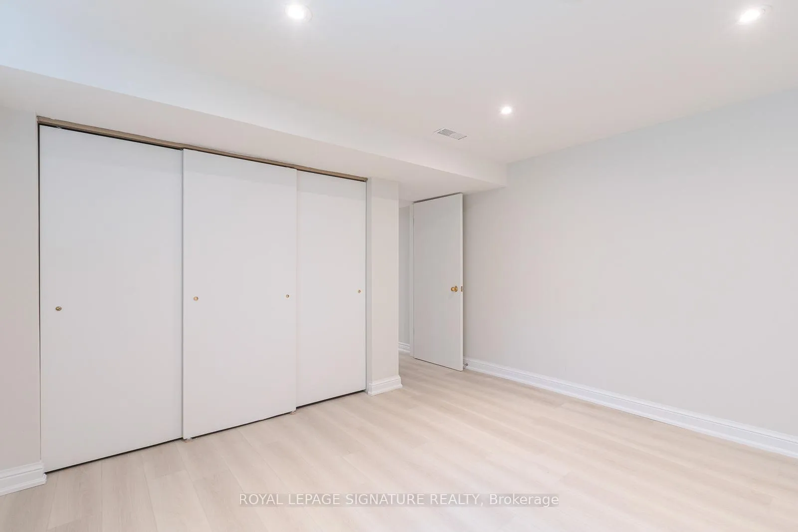 Photo 25 of 14 Canerouth Drive, Etobicoke, Eringate-Centennial-West Deane — HOMEH