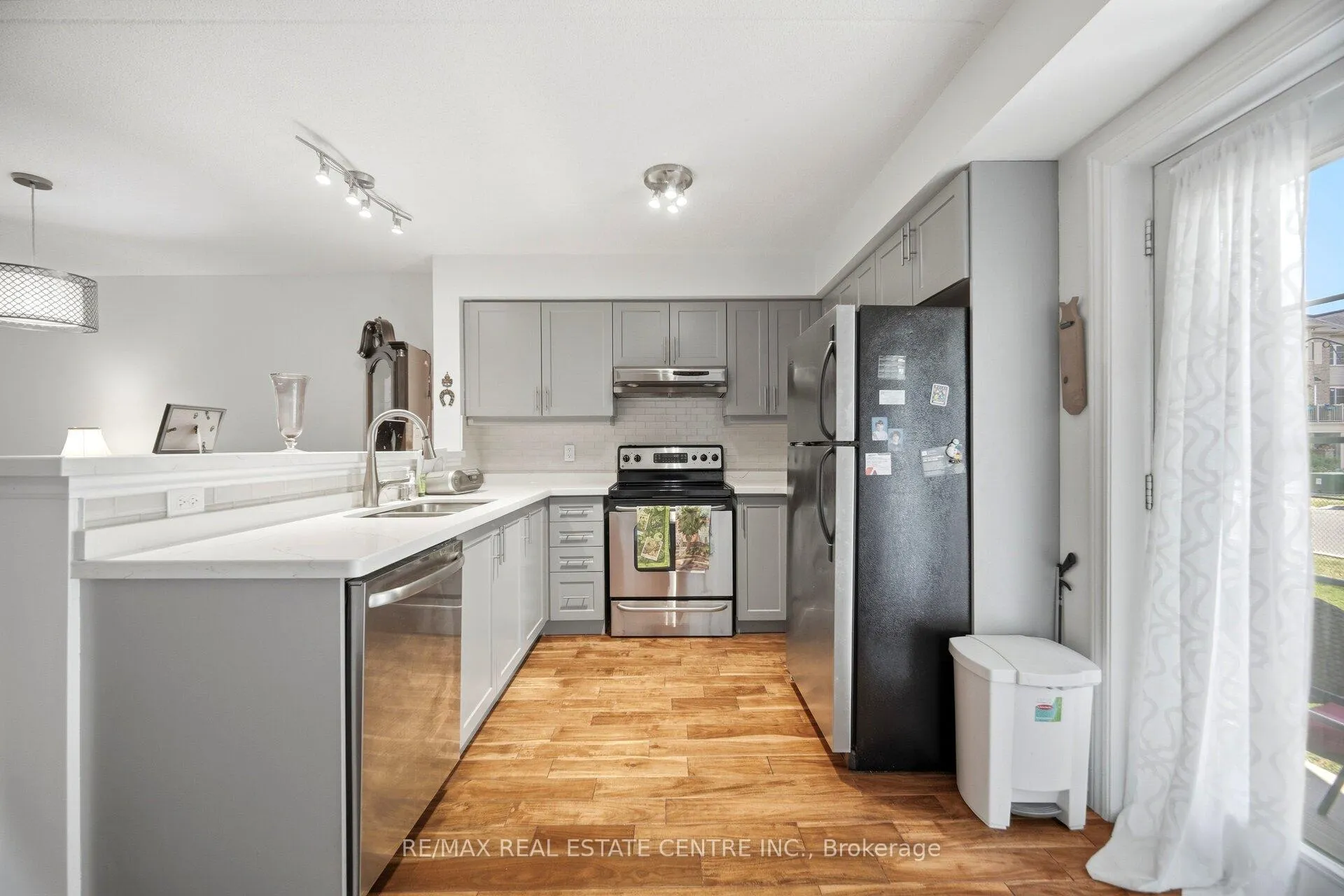 Photo 13 of Unit 101, 1350 Main Street E, Milton, Dempsey — HOMEH