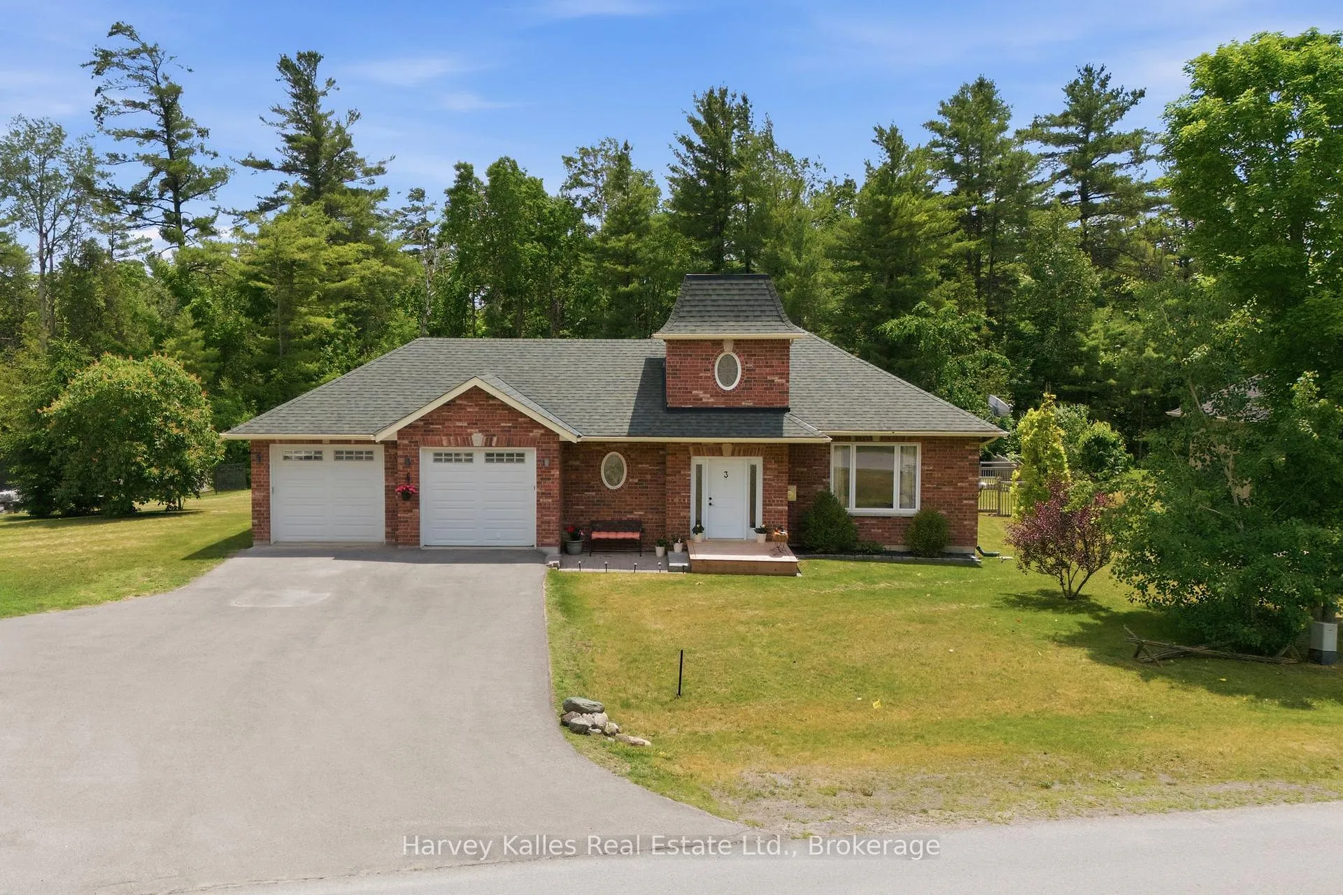 Photo 1 of 3 Cardinal Court, Quinte West, Sidney Ward — HOMEH