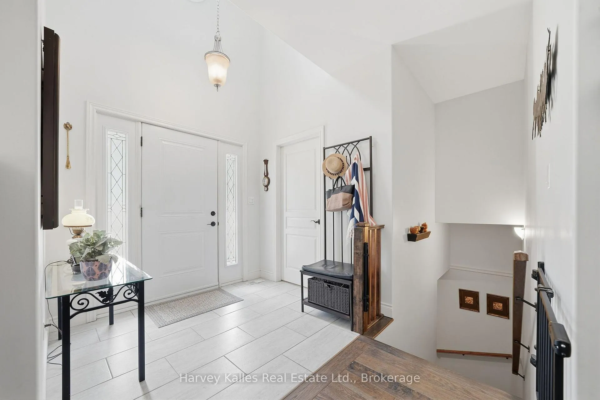 Photo 5 of 3 Cardinal Court, Quinte West, Sidney Ward — HOMEH