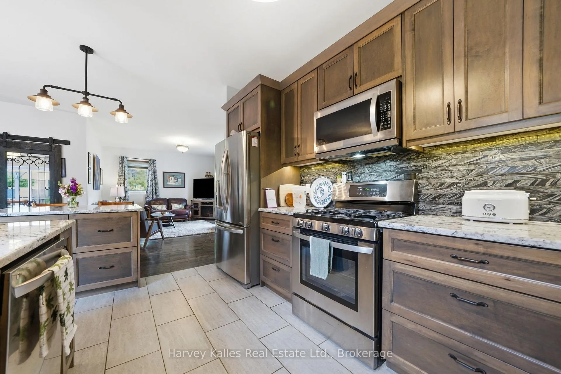 Photo 12 of 3 Cardinal Court, Quinte West, Sidney Ward — HOMEH