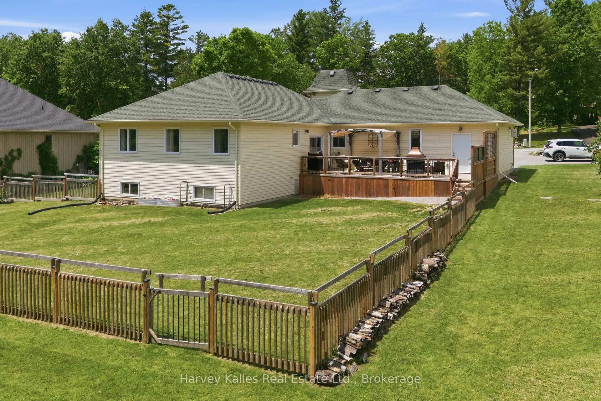 Photo 37 of 3 Cardinal Court, Quinte West, Sidney Ward — HOMEH