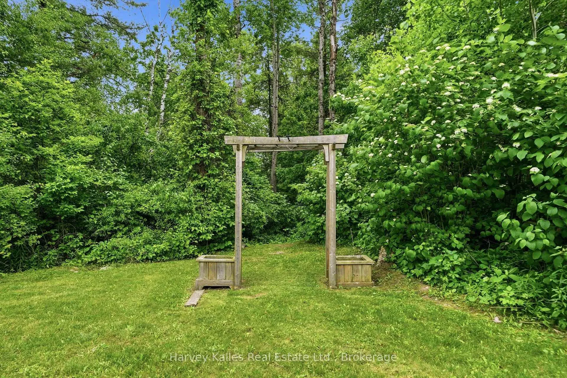 Photo 43 of 3 Cardinal Court, Quinte West, Sidney Ward — HOMEH