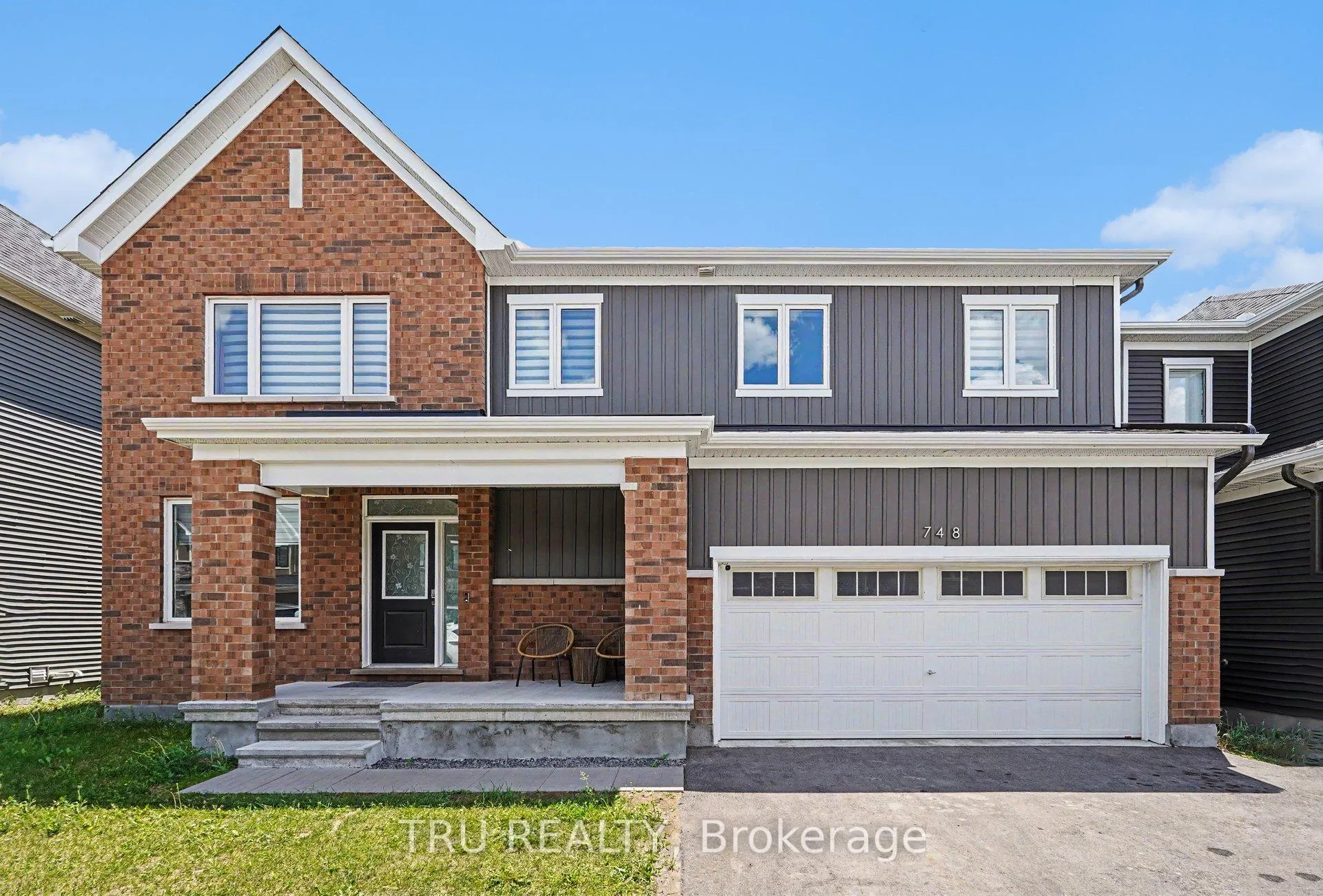 Front of 748 Eminence Street