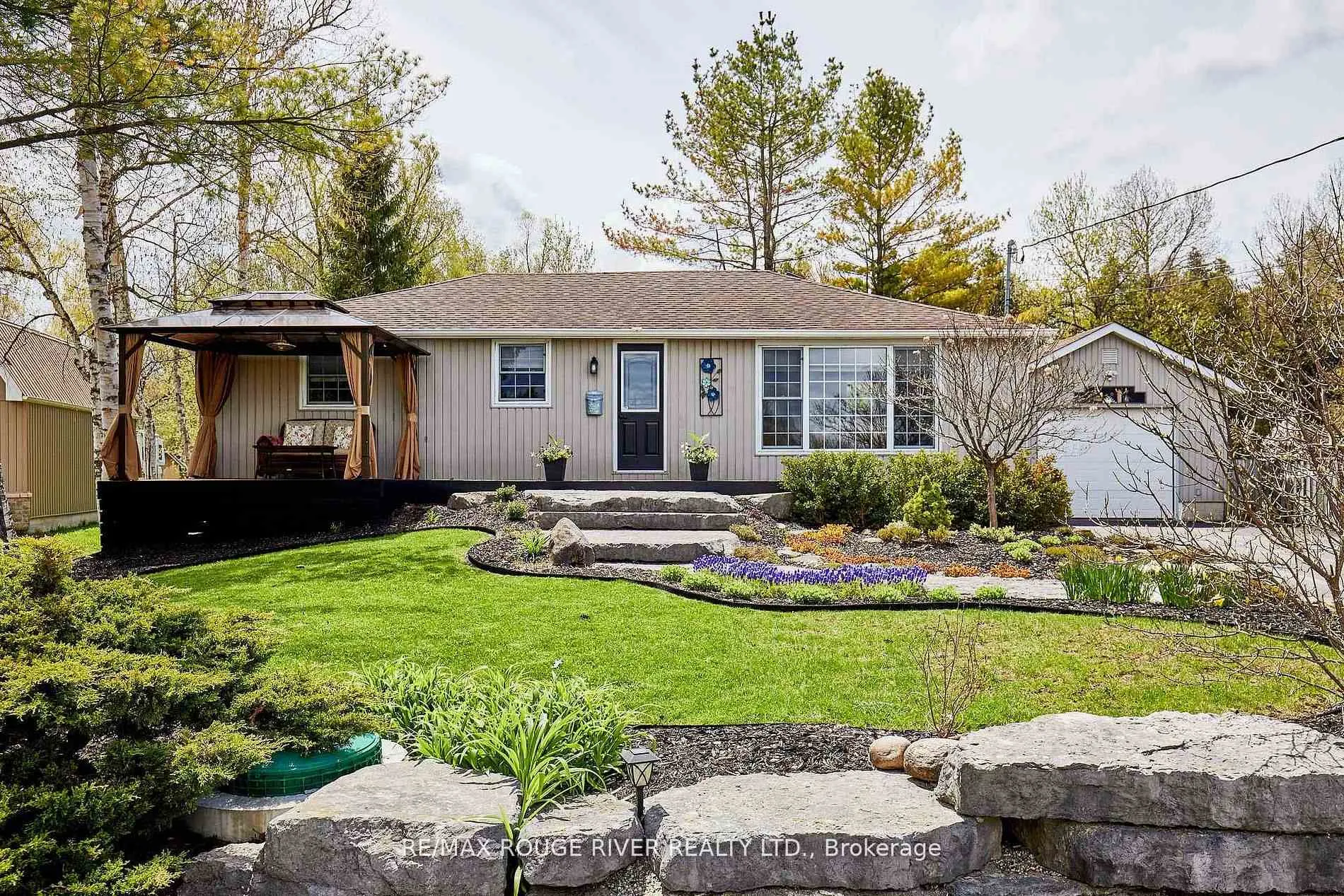 Photo 3 of 80 Davidge Drive, Scugog, Rural Scugog — HOMEH