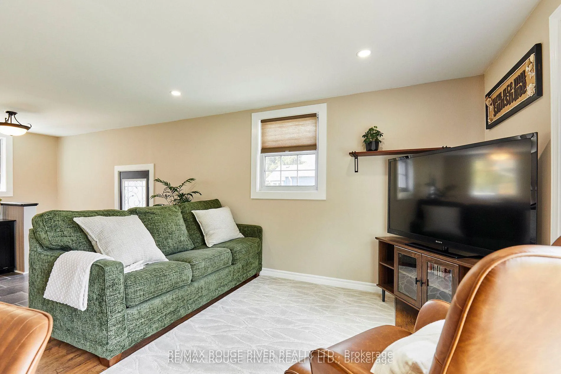 Photo 10 of 80 Davidge Drive, Scugog, Rural Scugog — HOMEH