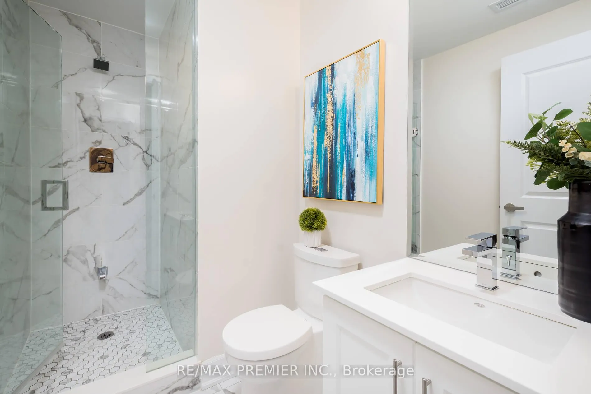 Photo 19 of Unit 909, 9085 Jane Street, Vaughan, Concord — HOMEH