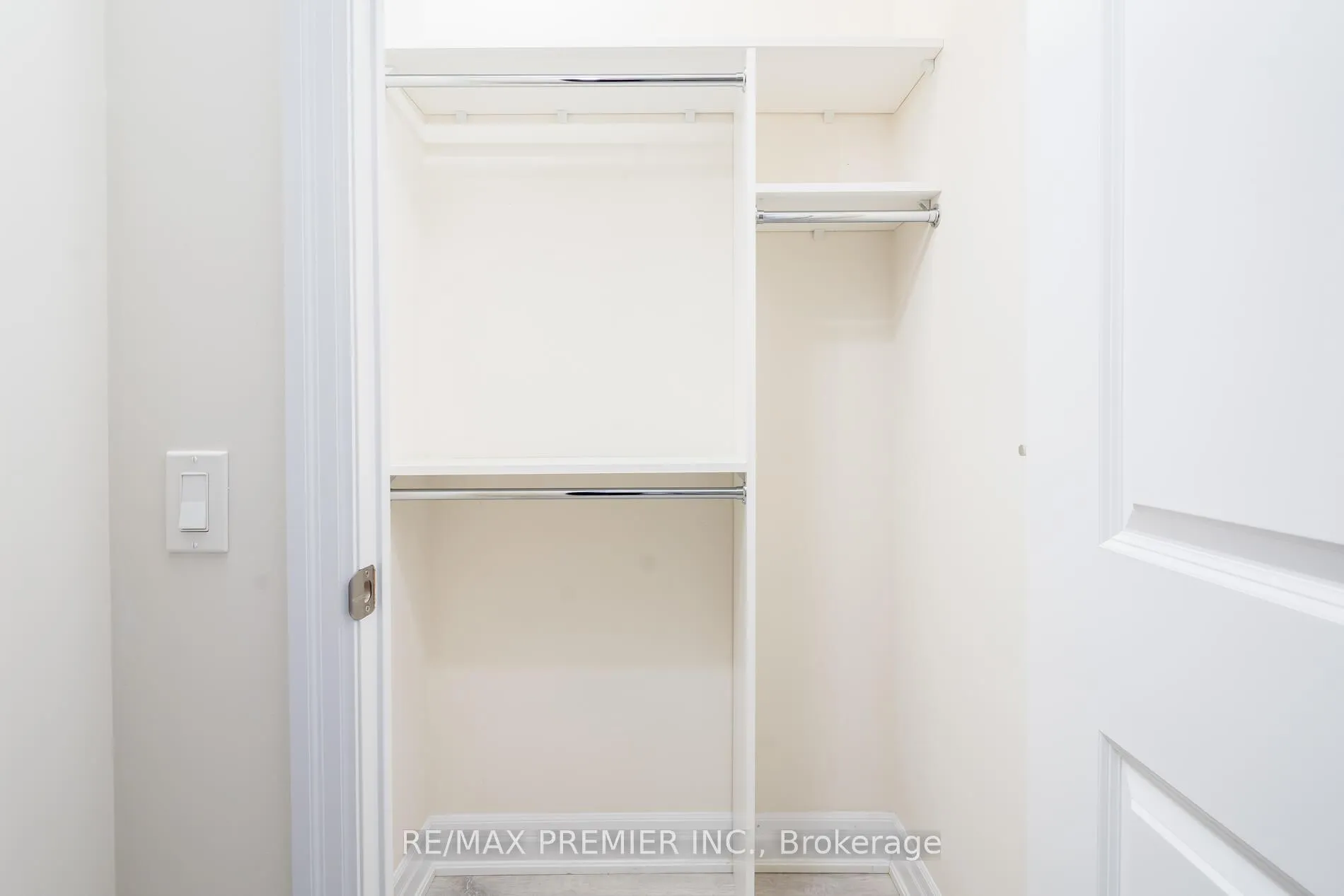 Photo 24 of Unit 909, 9085 Jane Street, Vaughan, Concord — HOMEH