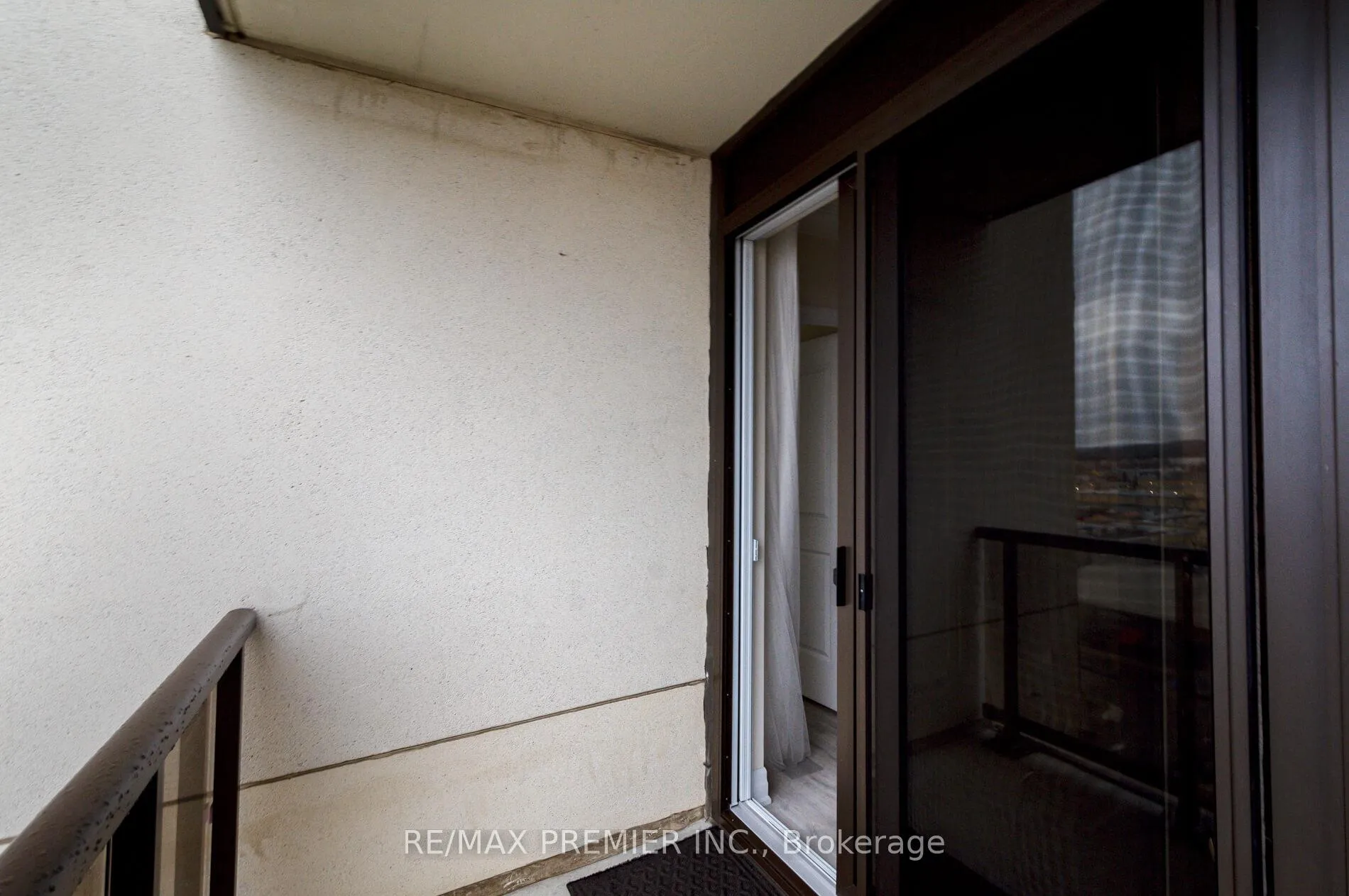 Photo 31 of Unit 909, 9085 Jane Street, Vaughan, Concord — HOMEH