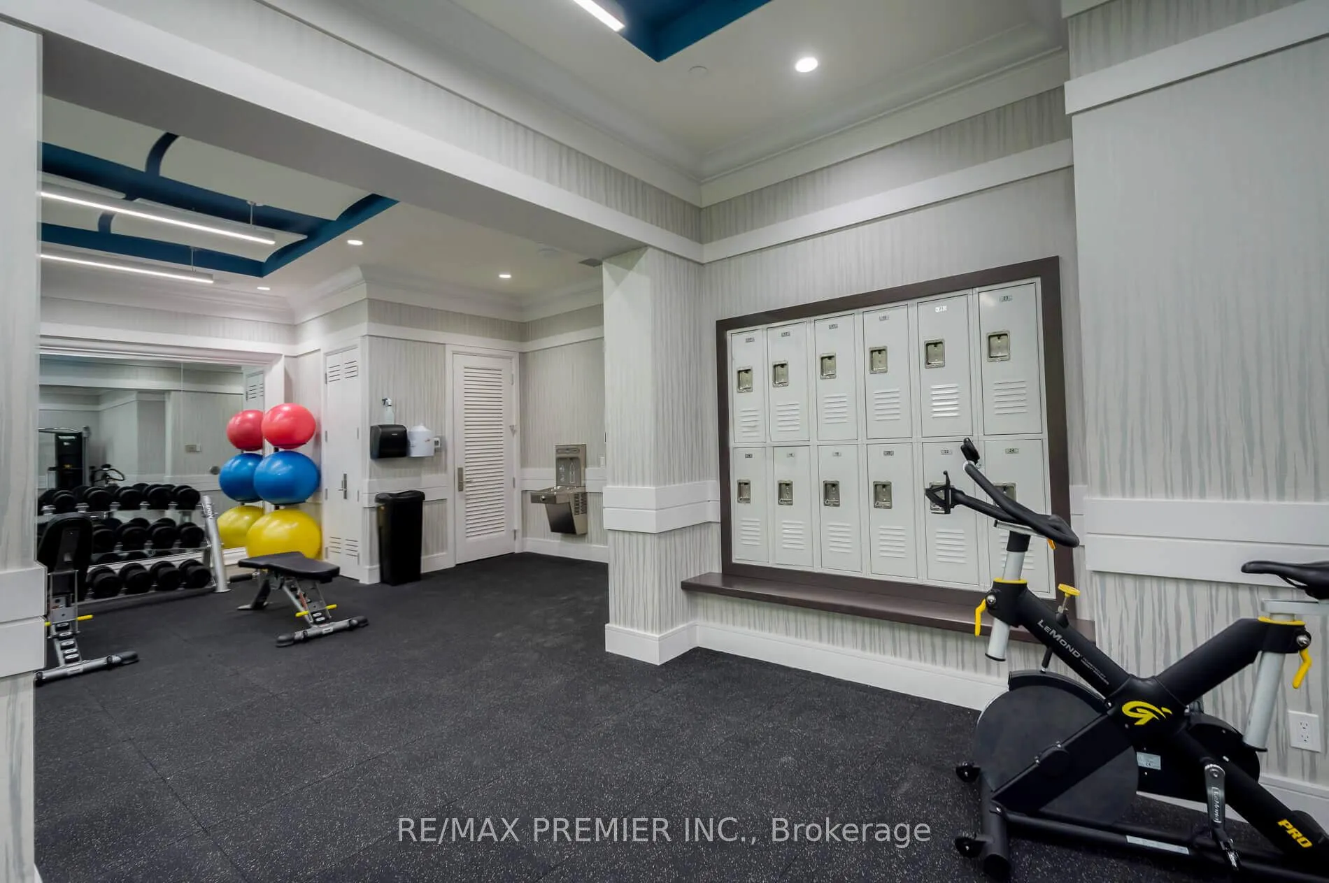 Photo 34 of Unit 909, 9085 Jane Street, Vaughan, Concord — HOMEH