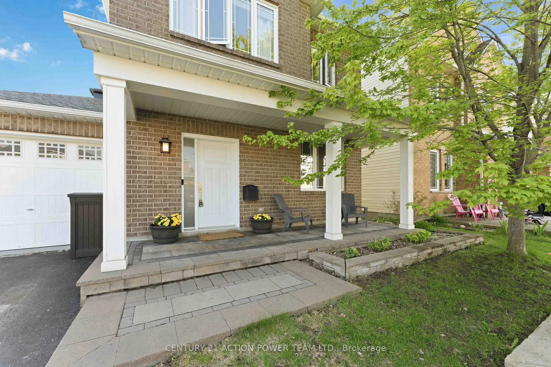 Photo 2 of 305 Sarabella Street, Ottawa, Avalon East — HOMEH