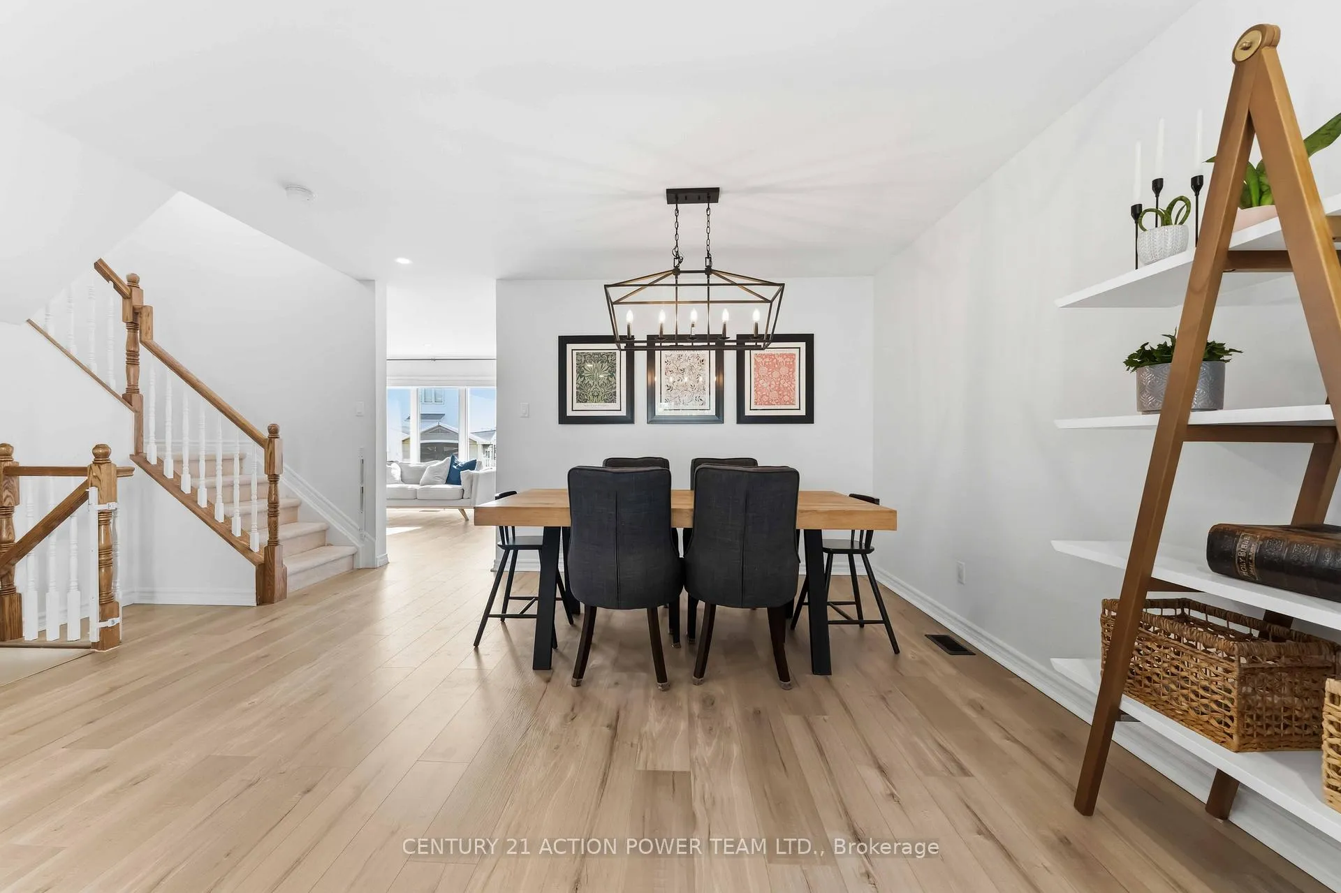 Photo 8 of 305 Sarabella Street, Ottawa, Avalon East — HOMEH