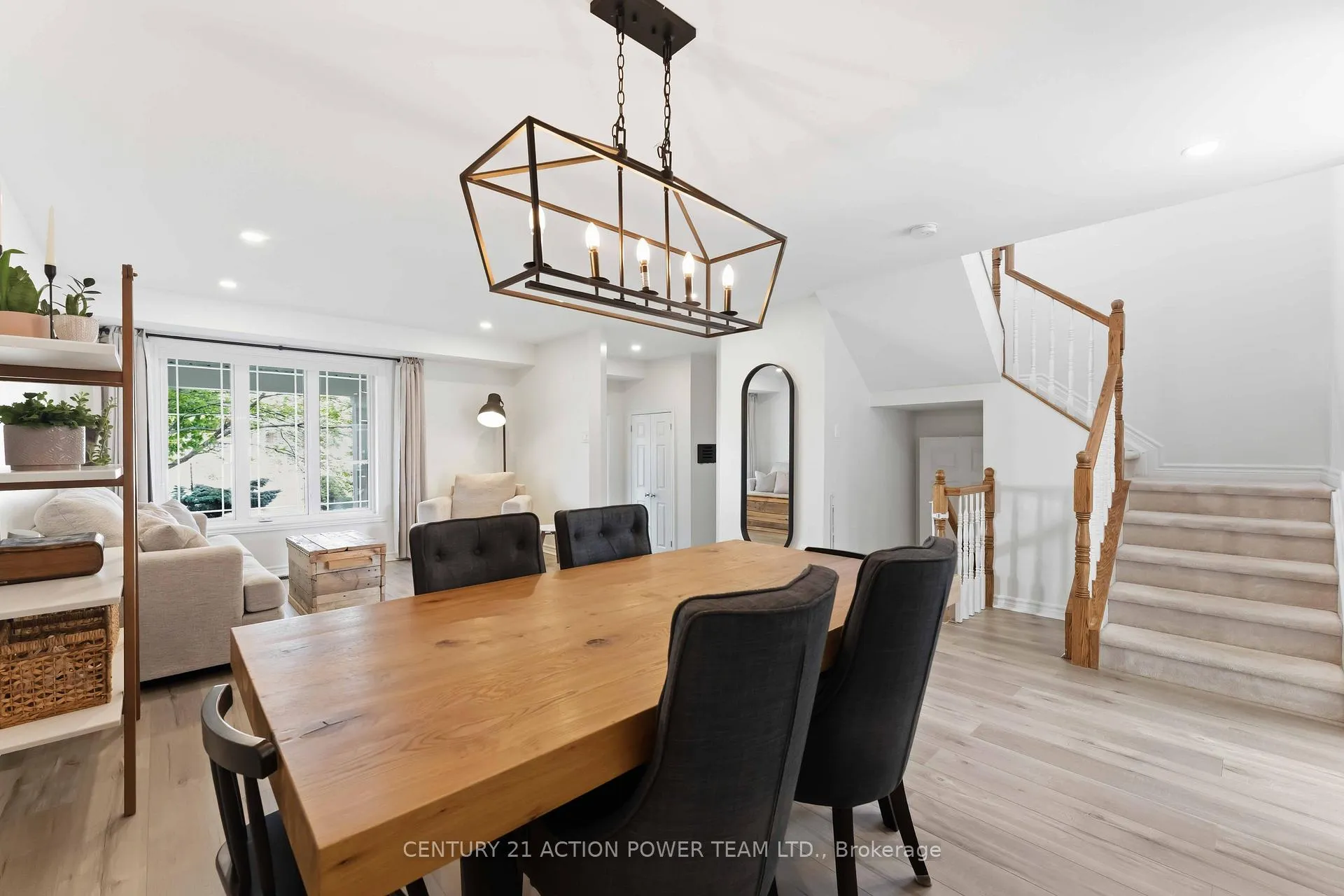 Photo 10 of 305 Sarabella Street, Ottawa, Avalon East — HOMEH