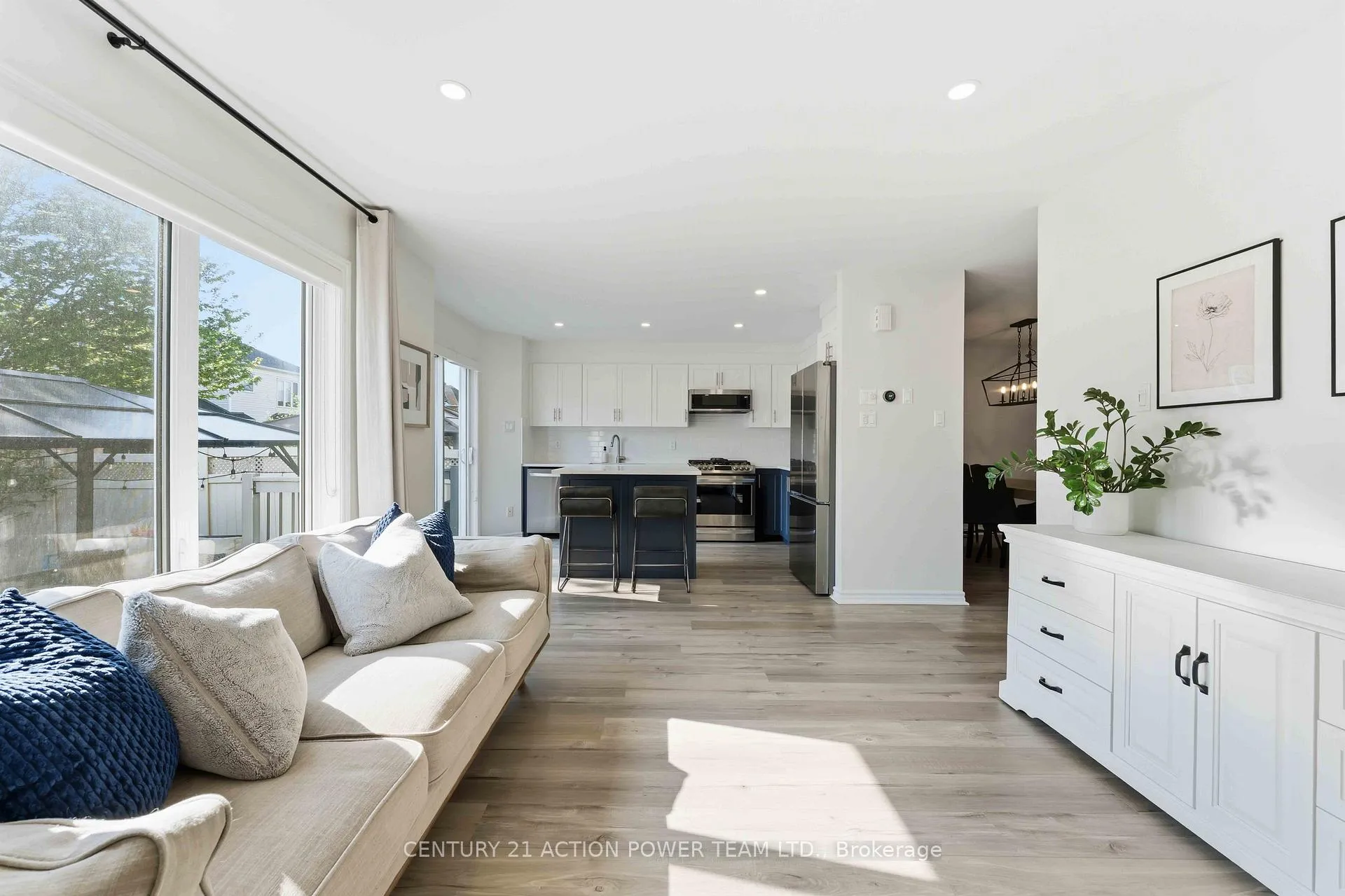 Photo 13 of 305 Sarabella Street, Ottawa, Avalon East — HOMEH