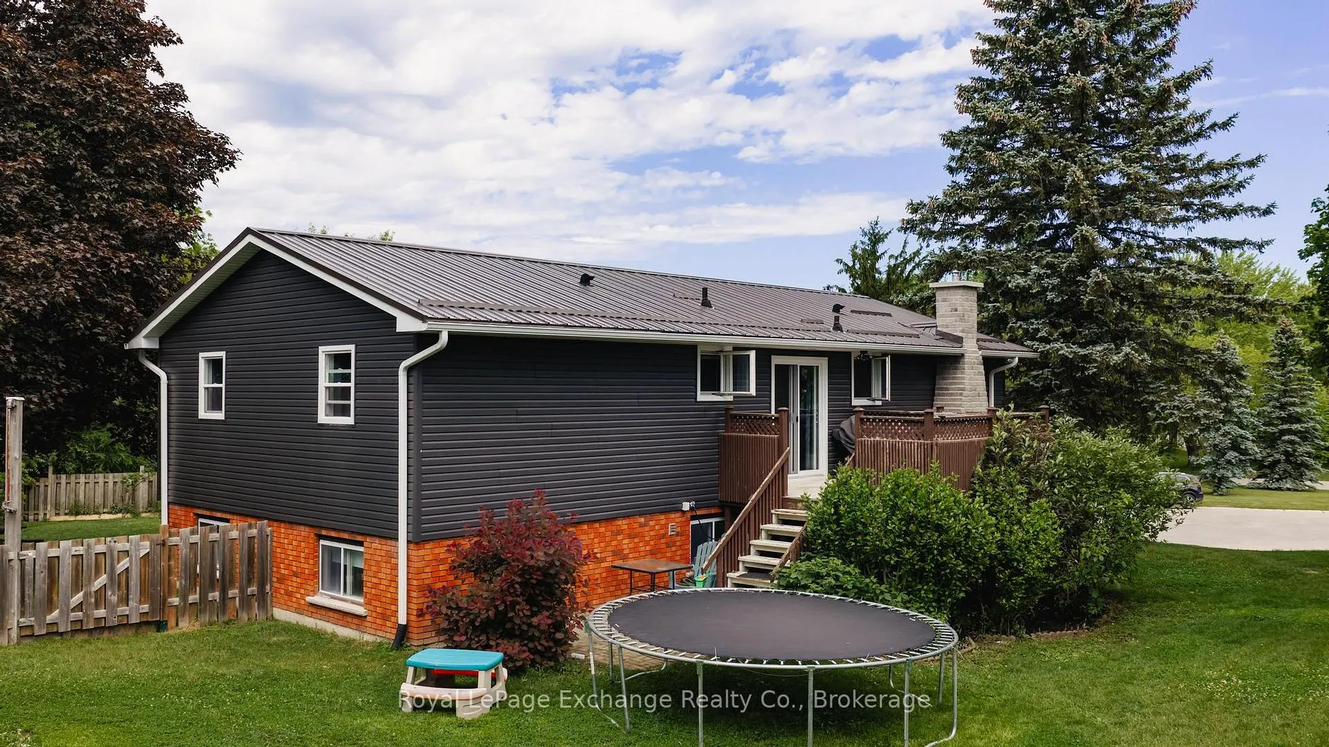 Photo 42 of 500 Walkers Circle, Kincardine — HOMEH