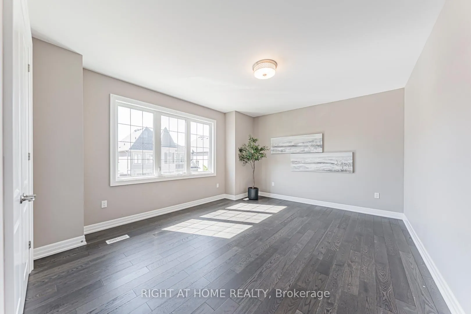 Photo 36 of 222 Mcwilliams Crescent, Oakville, Glenorchy — HOMEH
