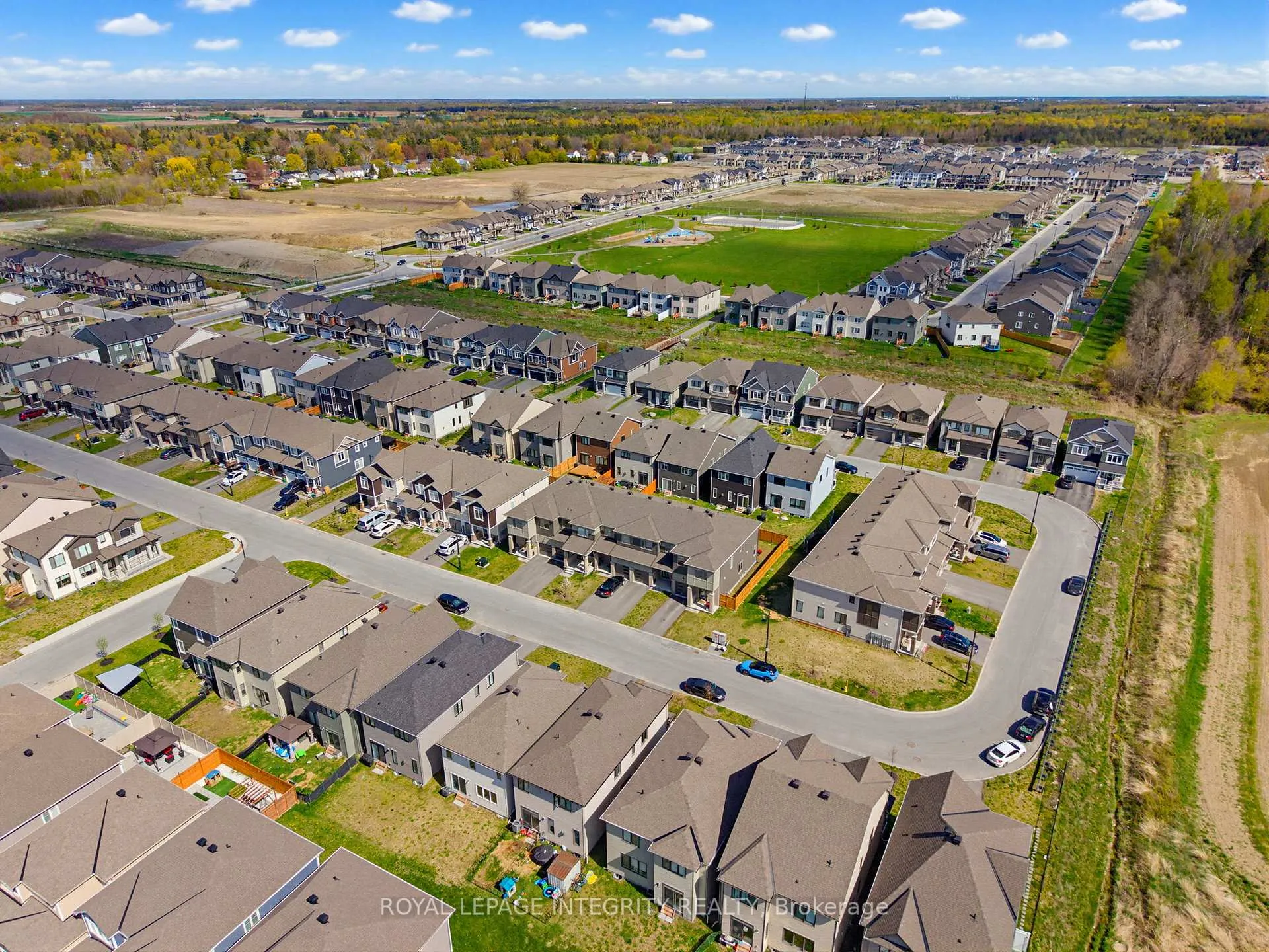 Photo 25 of 149 Yearling Circle, Ottawa, Goulbourn Twp From Franktown Rd/South To Rideau — HOMEH