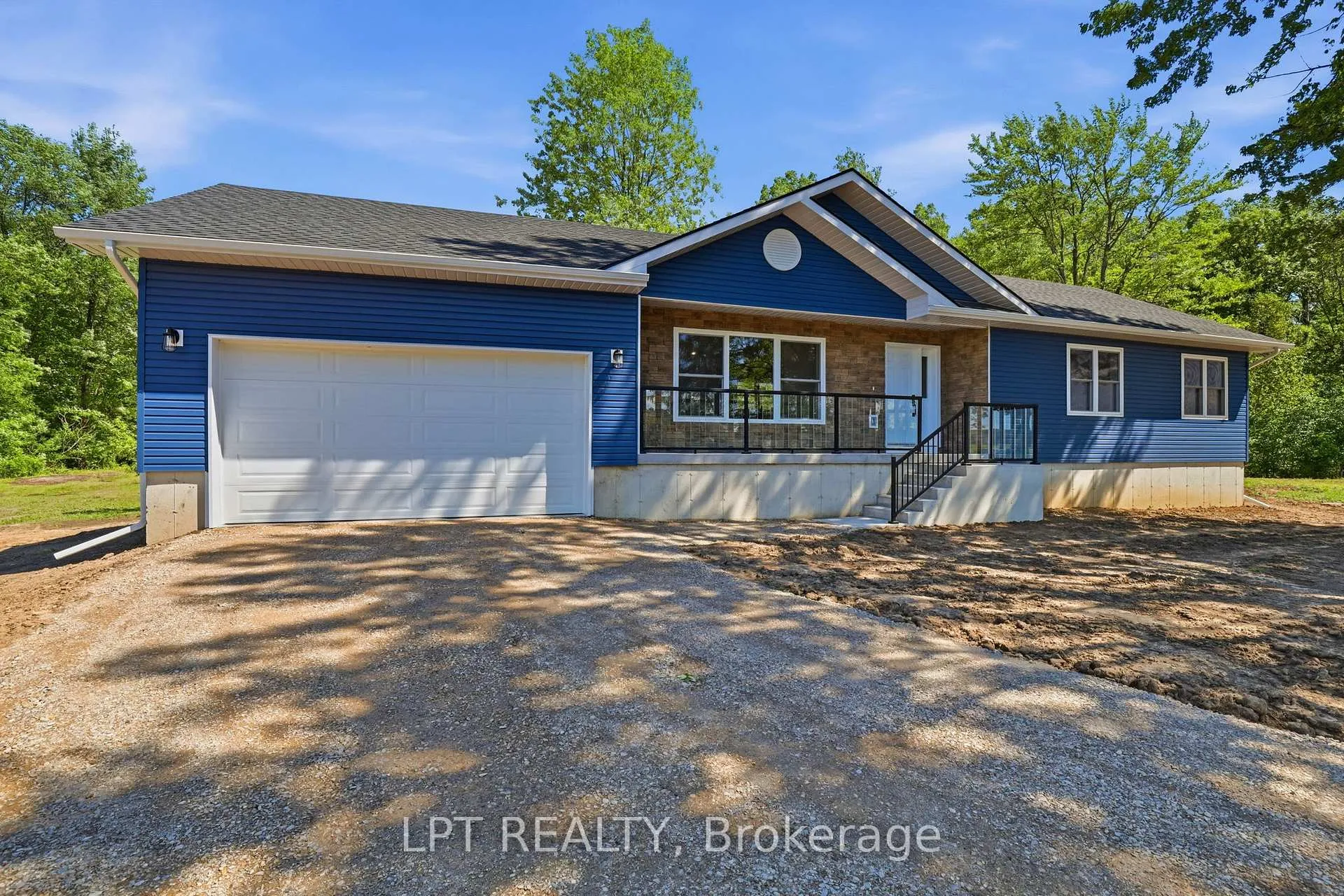 Photo 3 of 2523 Trillium Drive, Southwest Middlesex, Rural Southwest Middlesex — HOMEH