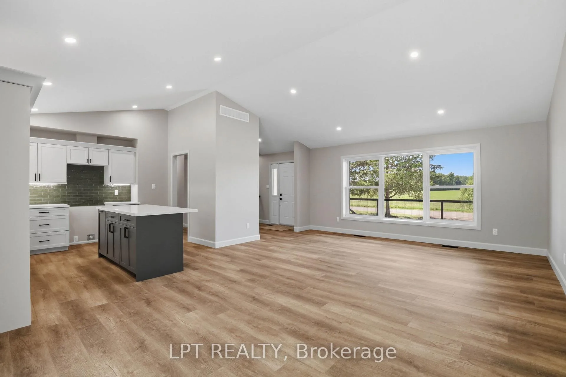 Photo 12 of 2523 Trillium Drive, Southwest Middlesex, Rural Southwest Middlesex — HOMEH