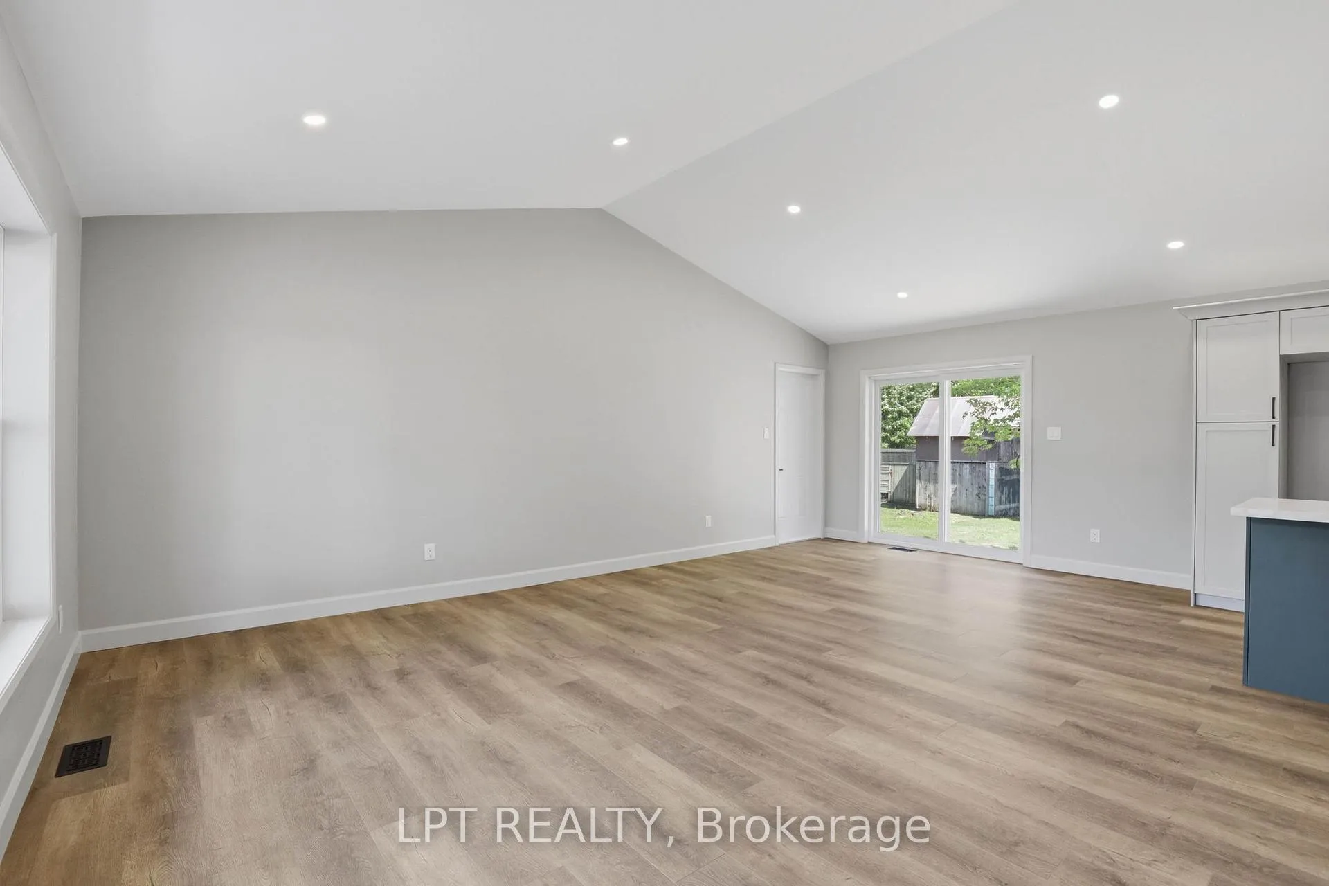 Photo 14 of 2523 Trillium Drive, Southwest Middlesex, Rural Southwest Middlesex — HOMEH