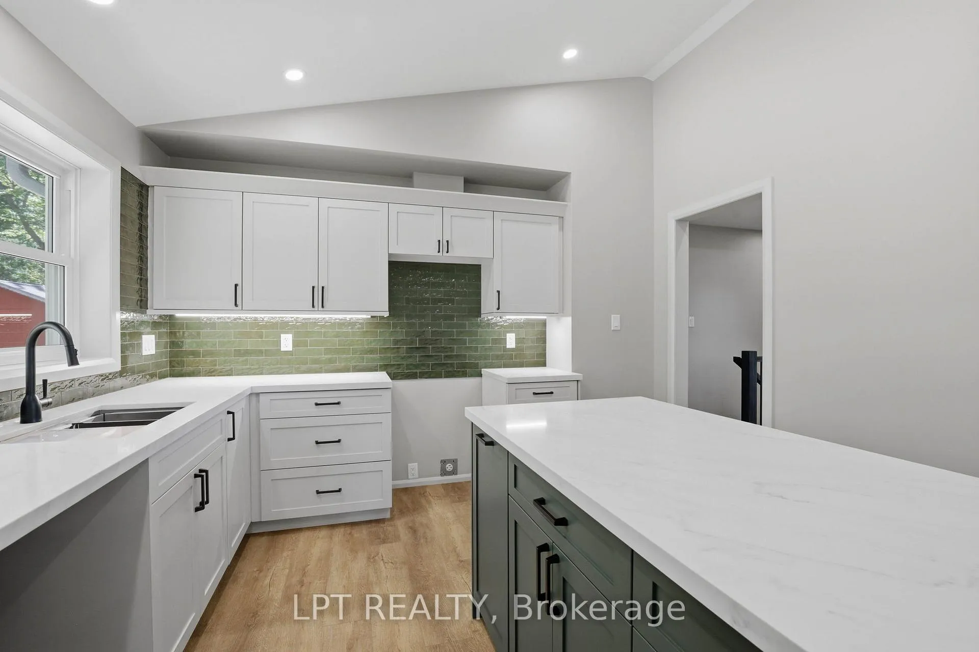 Photo 17 of 2523 Trillium Drive, Southwest Middlesex, Rural Southwest Middlesex — HOMEH