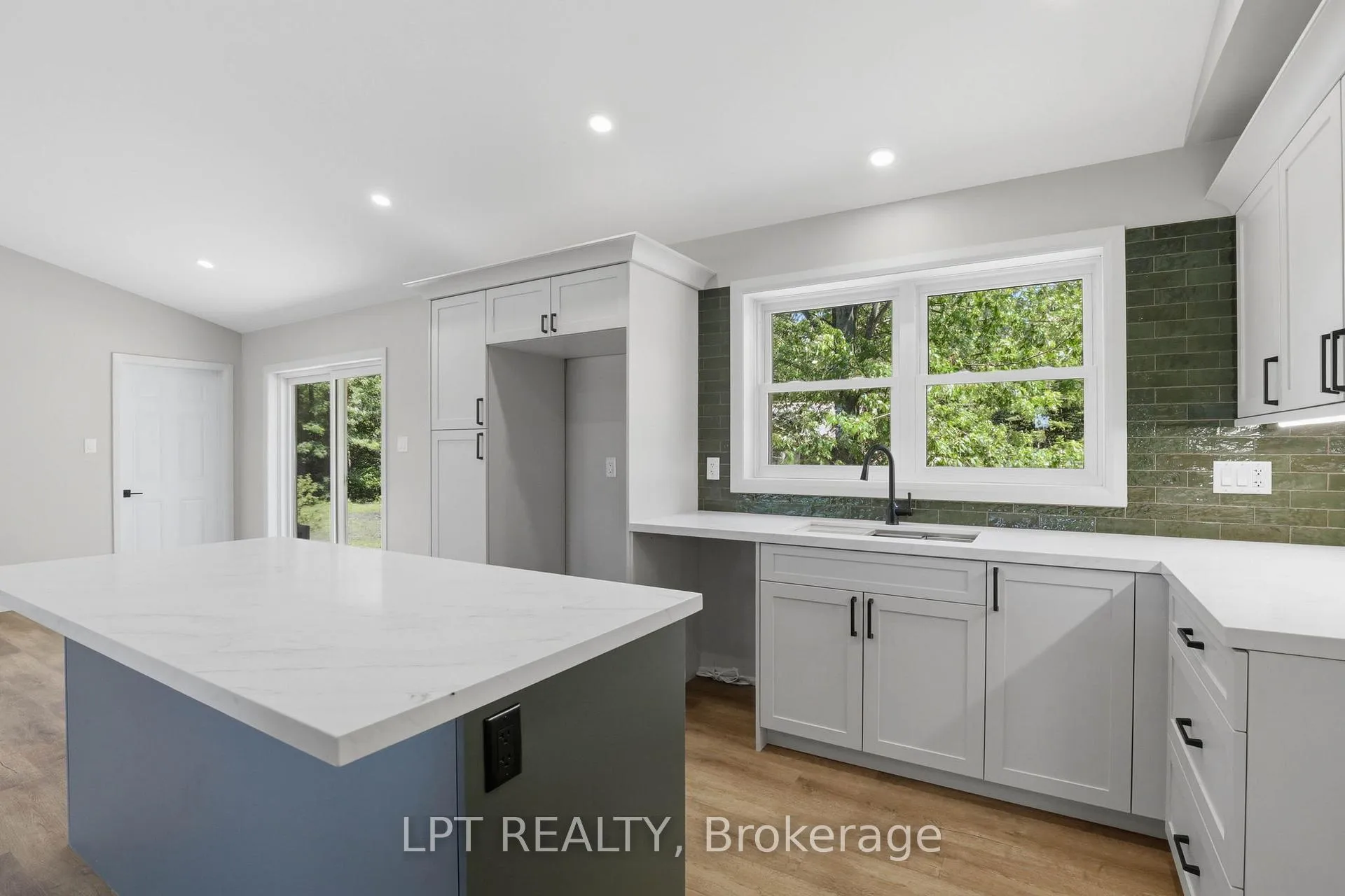 Photo 18 of 2523 Trillium Drive, Southwest Middlesex, Rural Southwest Middlesex — HOMEH