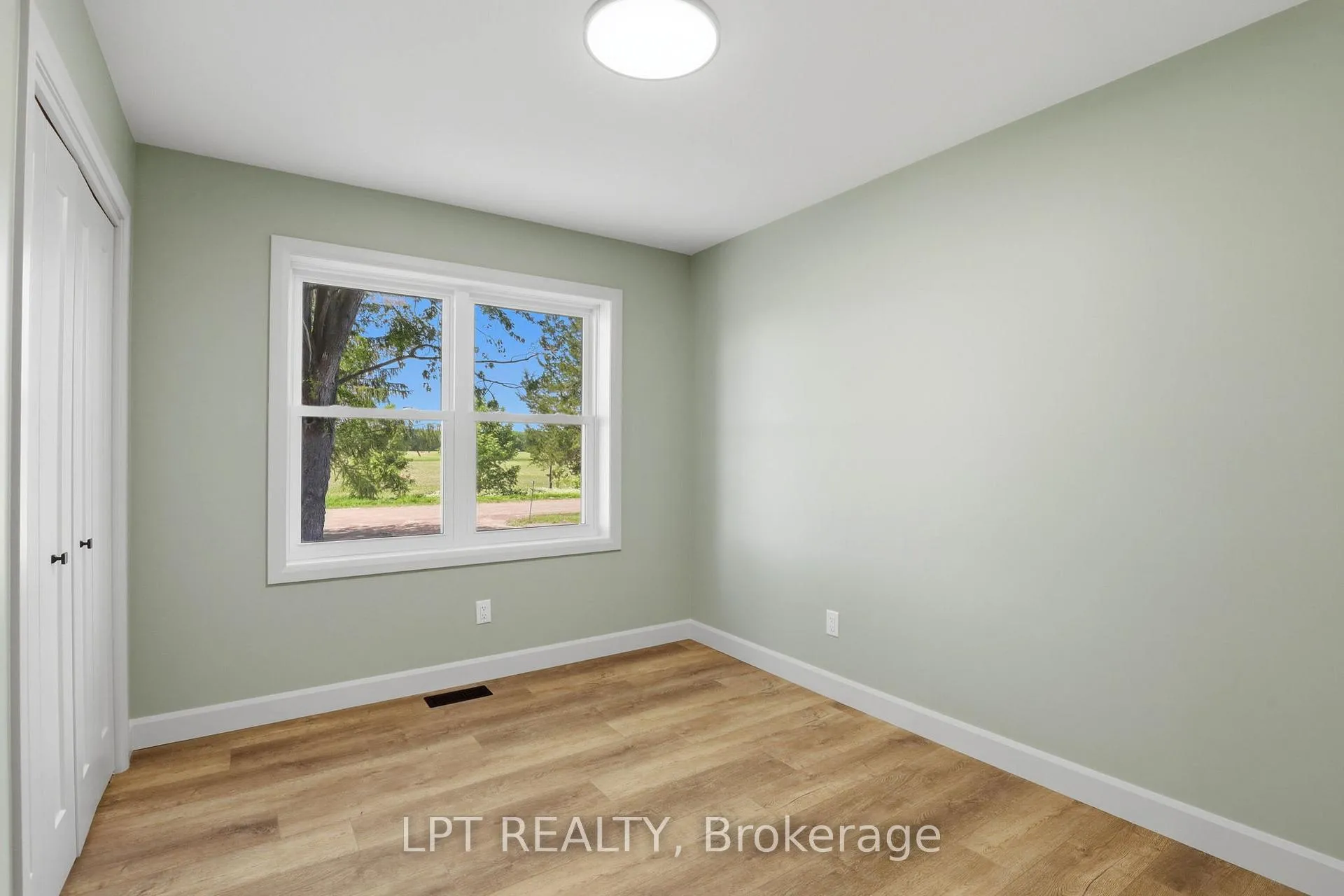 Photo 33 of 2523 Trillium Drive, Southwest Middlesex, Rural Southwest Middlesex — HOMEH