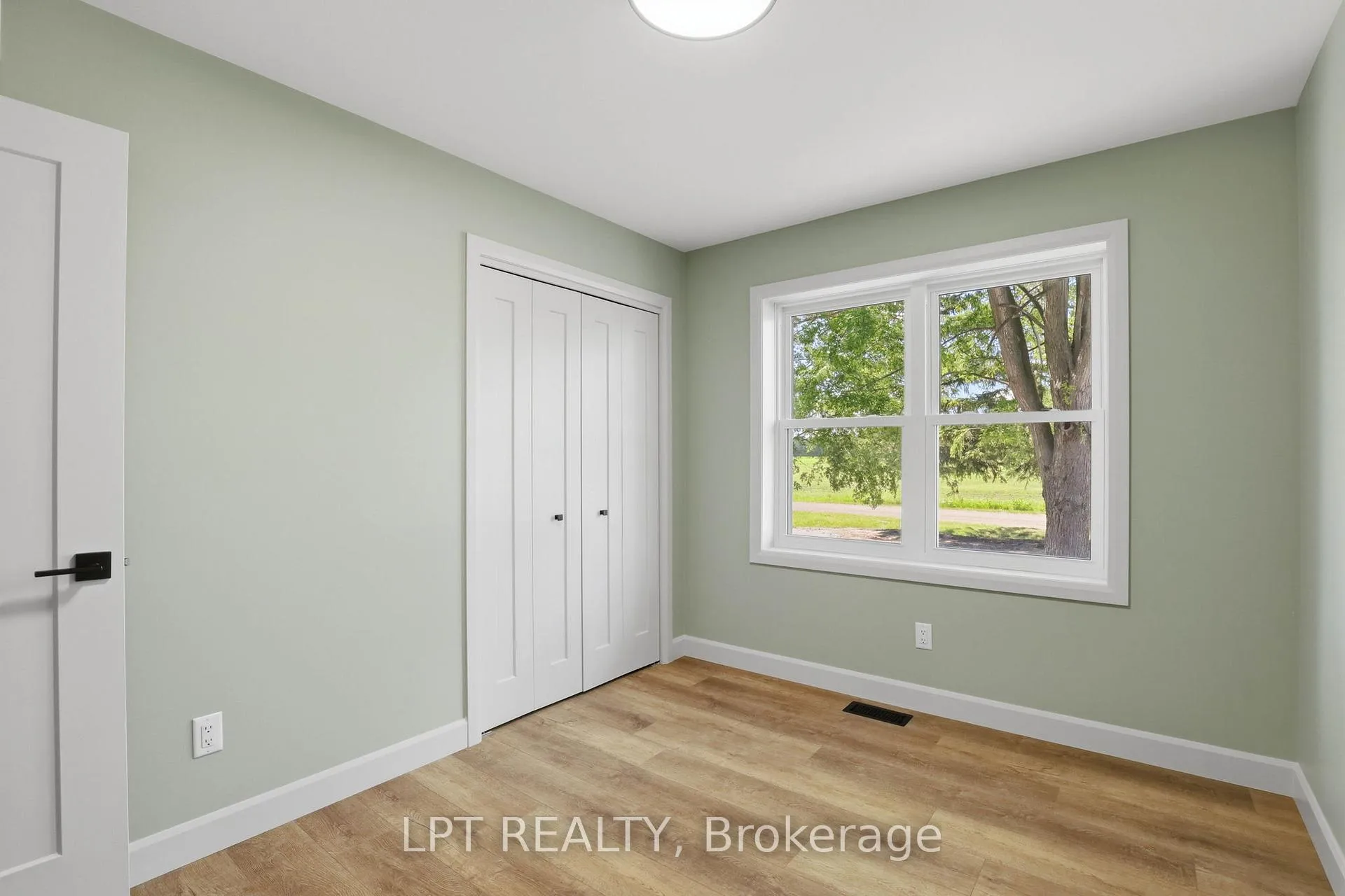 Photo 34 of 2523 Trillium Drive, Southwest Middlesex, Rural Southwest Middlesex — HOMEH