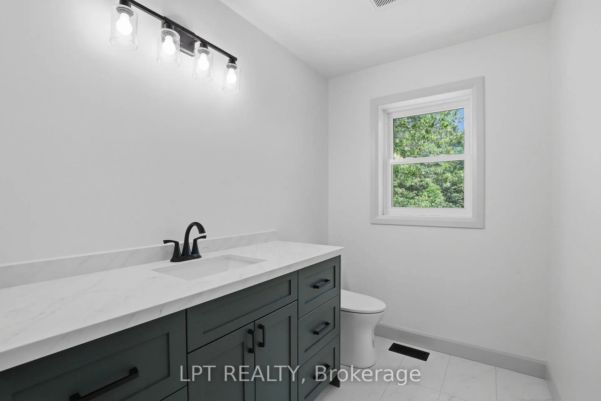 Photo 36 of 2523 Trillium Drive, Southwest Middlesex, Rural Southwest Middlesex — HOMEH