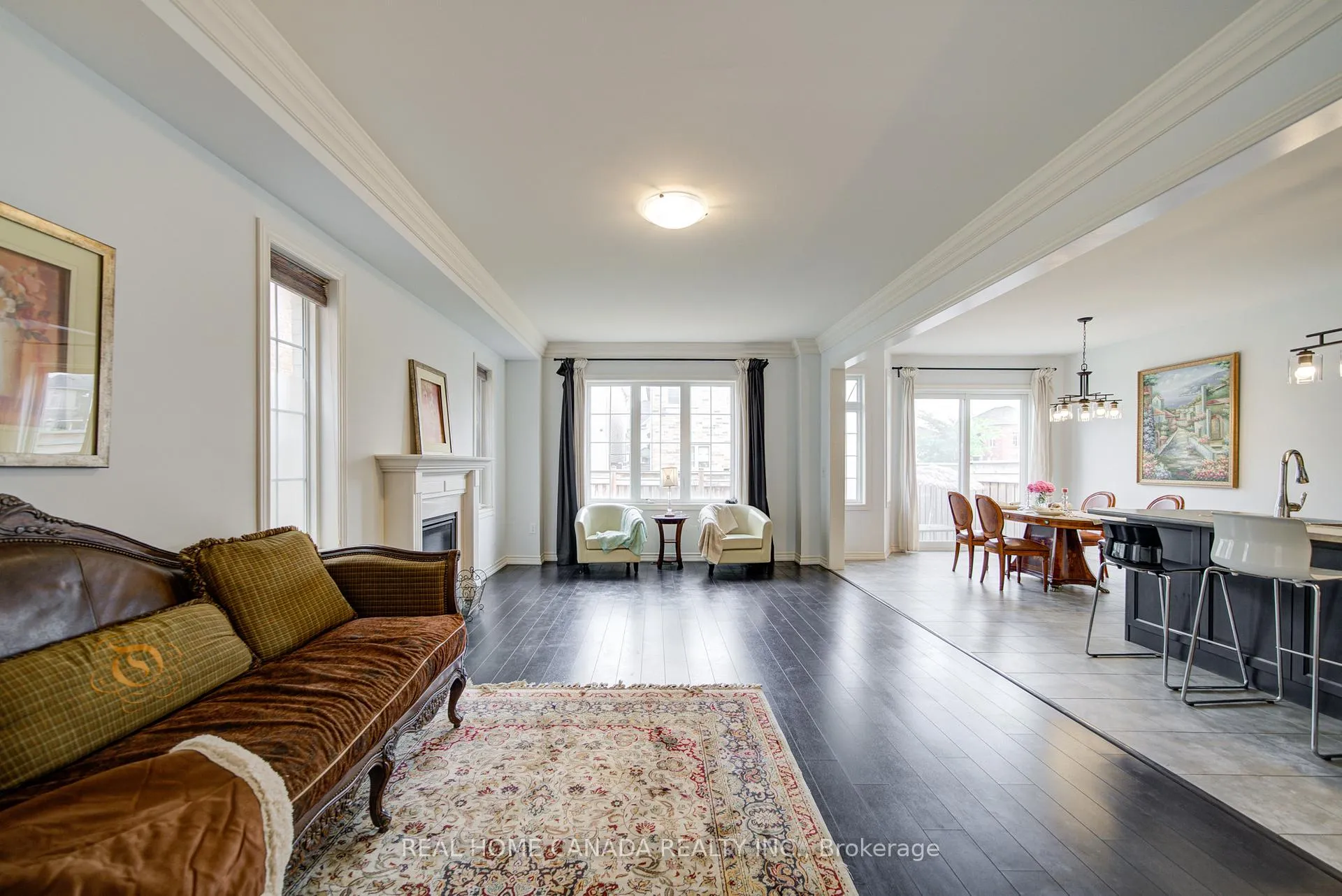 Photo 5 of 1491 Chretien Street, Milton, Ford — HOMEH