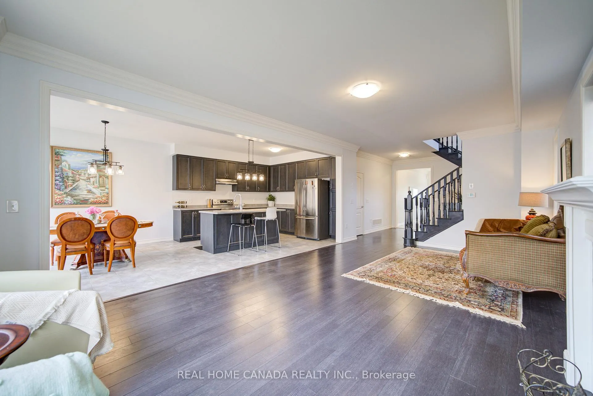 Photo 9 of 1491 Chretien Street, Milton, Ford — HOMEH