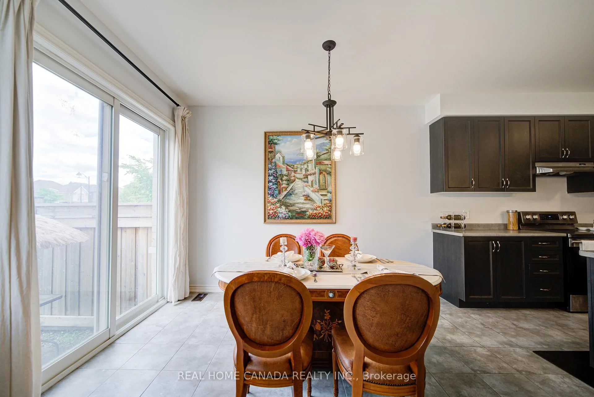 Photo 18 of 1491 Chretien Street, Milton, Ford — HOMEH