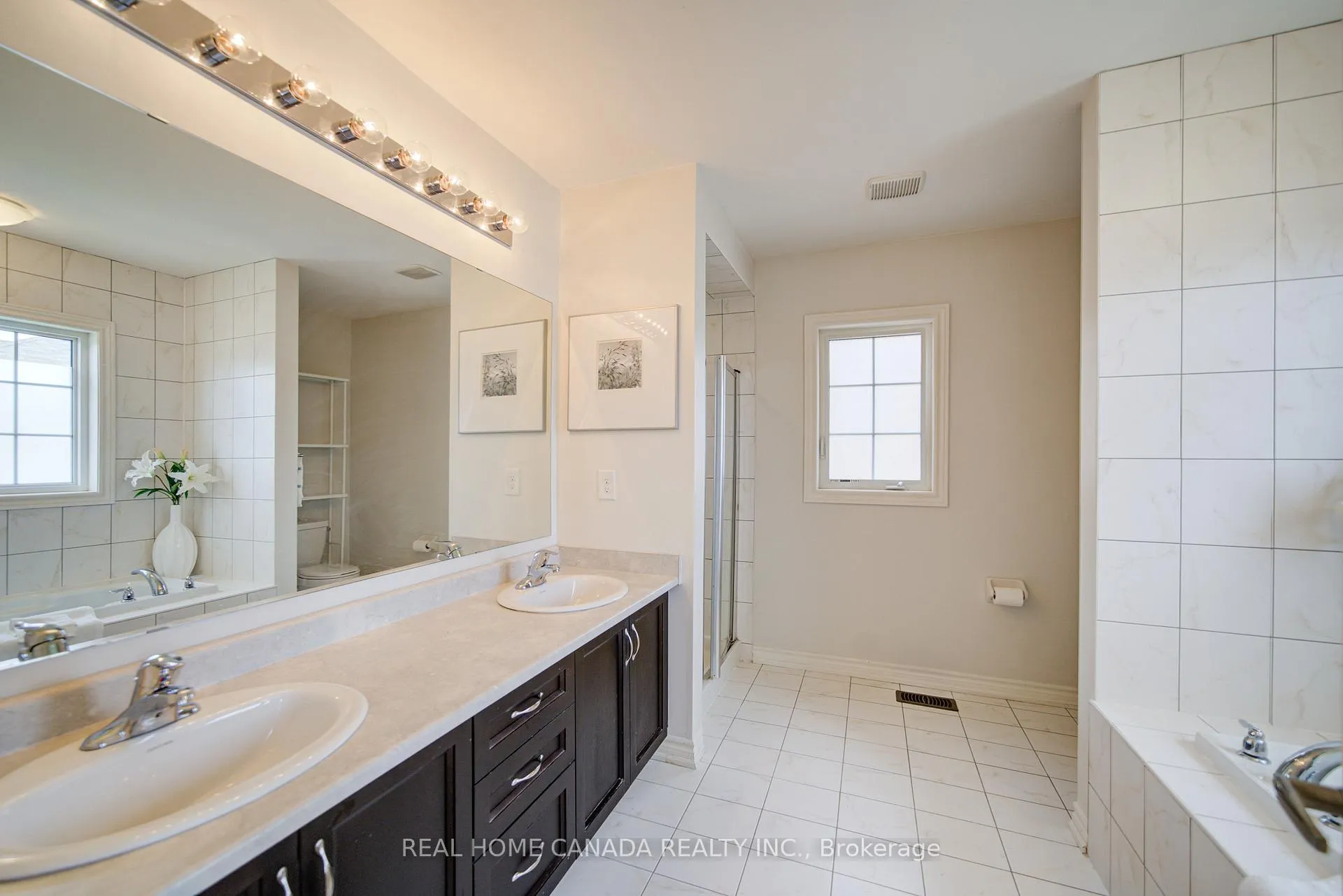 Photo 31 of 1491 Chretien Street, Milton, Ford — HOMEH