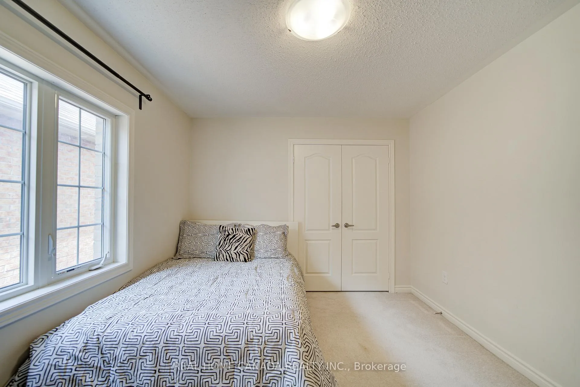 Photo 43 of 1491 Chretien Street, Milton, Ford — HOMEH