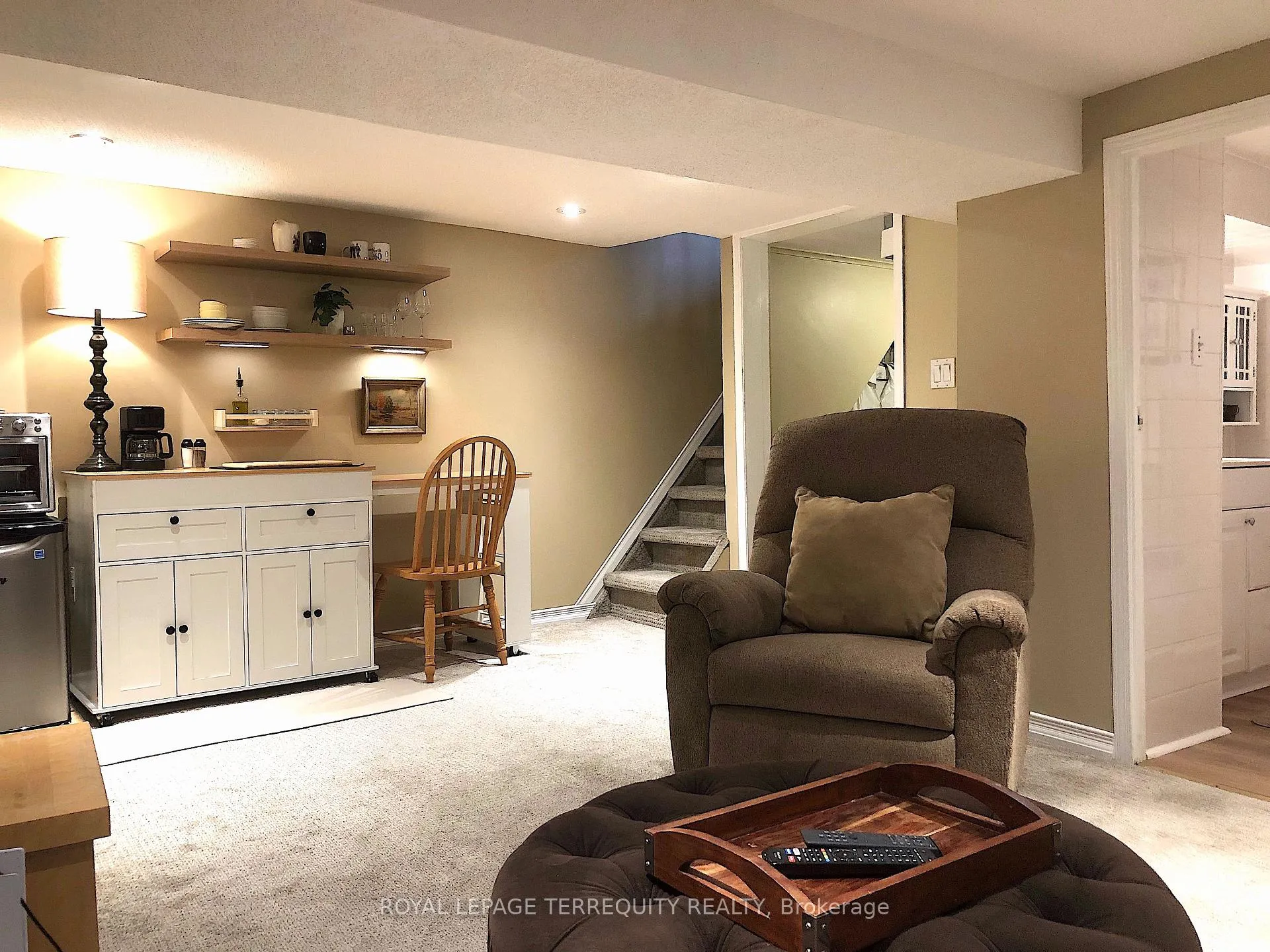 Photo 21 of 92 Eileen Avenue, Toronto, Rockcliffe-Smythe — HOMEH