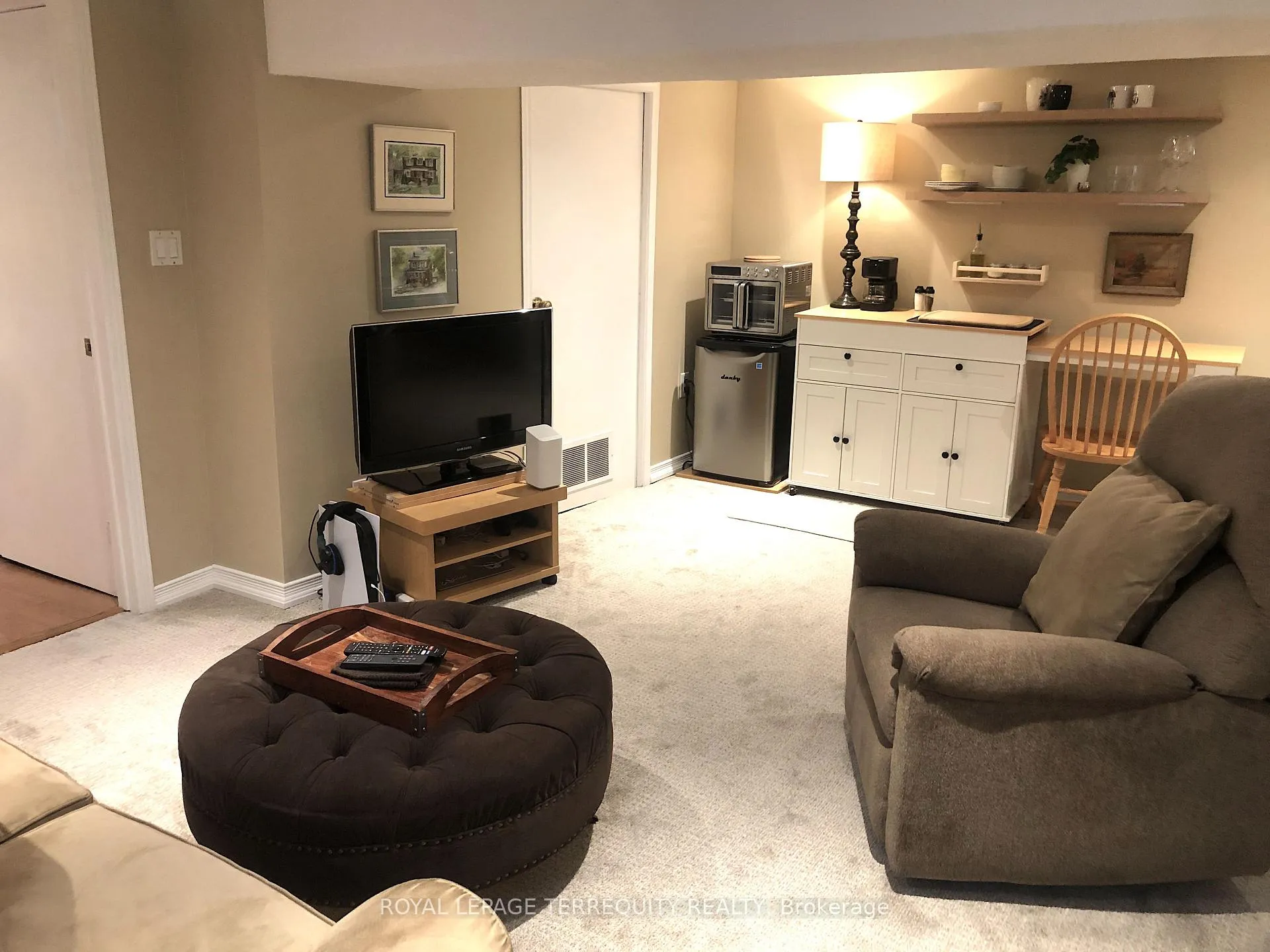 Photo 22 of 92 Eileen Avenue, Toronto, Rockcliffe-Smythe — HOMEH