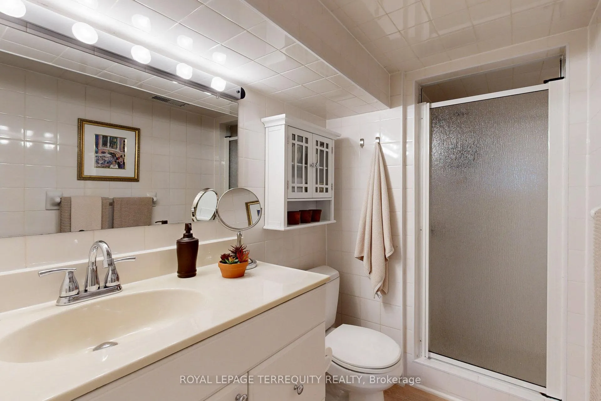 Photo 27 of 92 Eileen Avenue, Toronto, Rockcliffe-Smythe — HOMEH