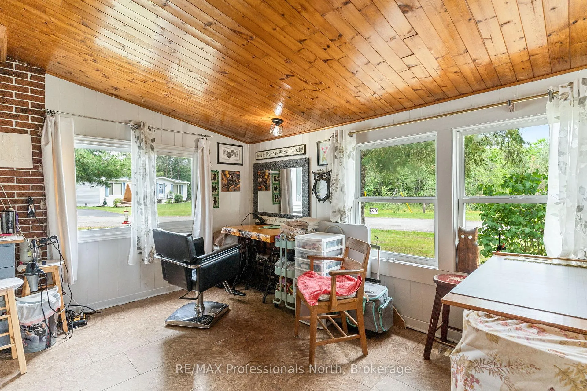 Photo 8 of 1077 Eighth Lane, Minden Hills, Lutterworth — HOMEH