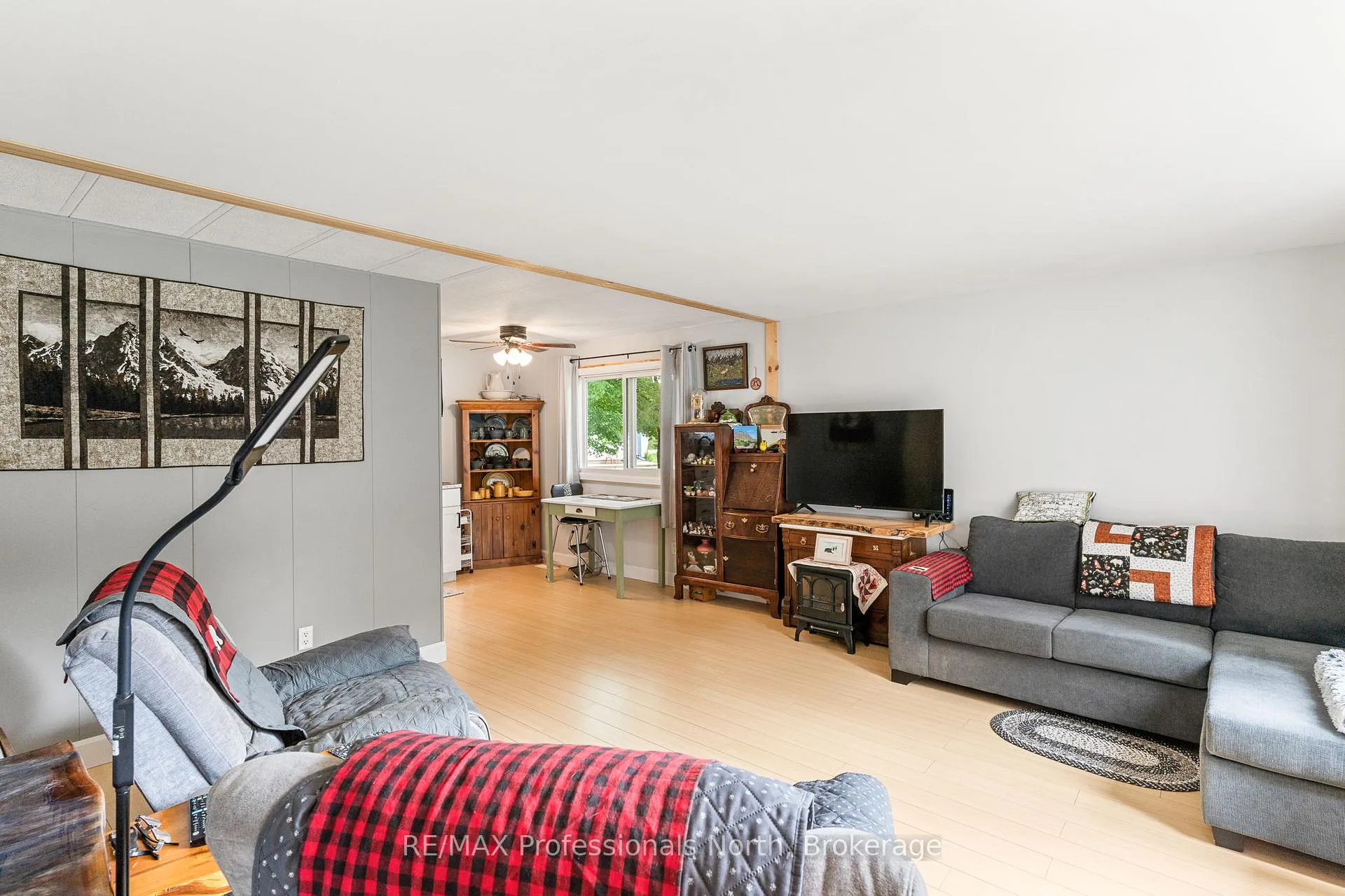 Photo 16 of 1077 Eighth Lane, Minden Hills, Lutterworth — HOMEH