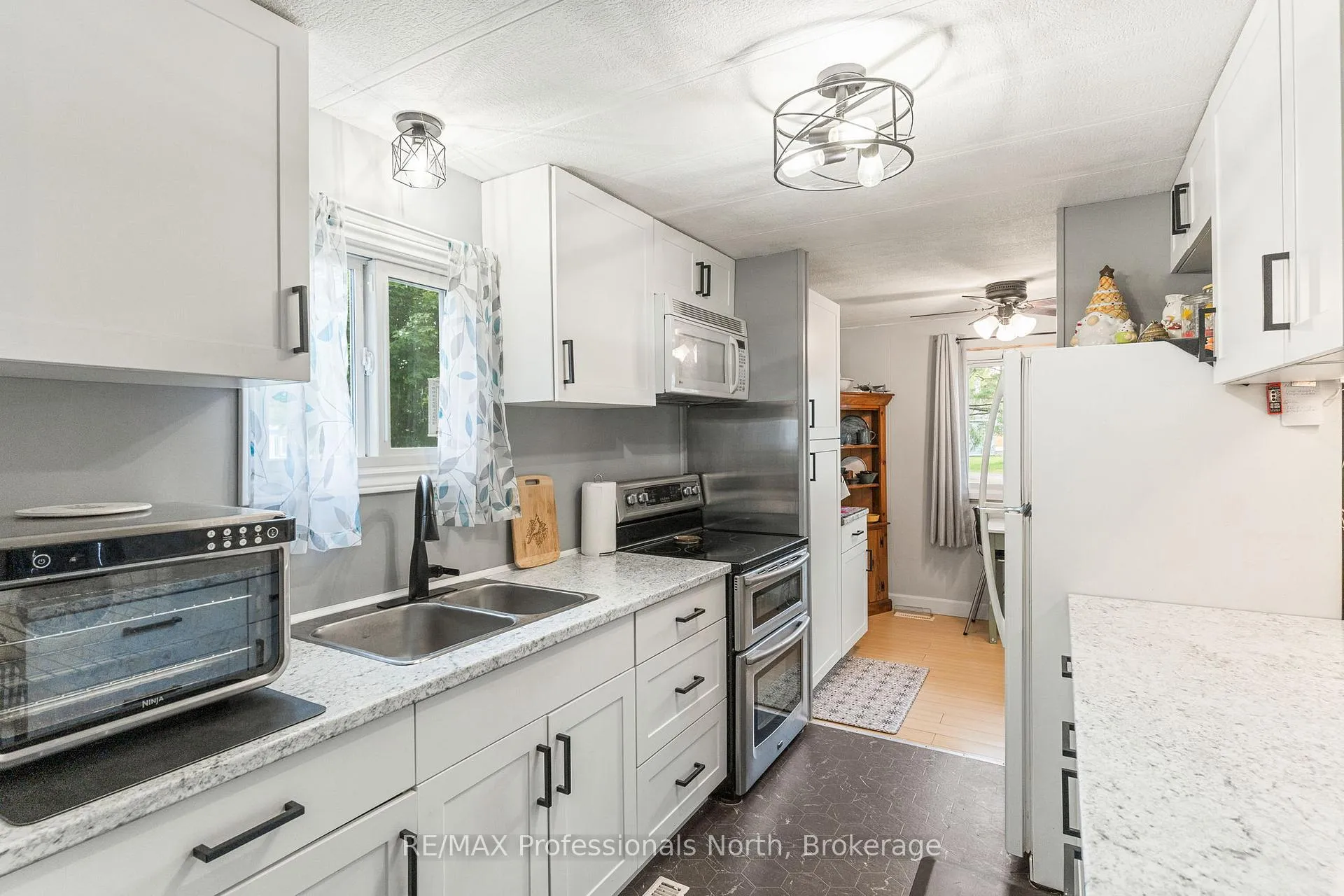 Photo 25 of 1077 Eighth Lane, Minden Hills, Lutterworth — HOMEH