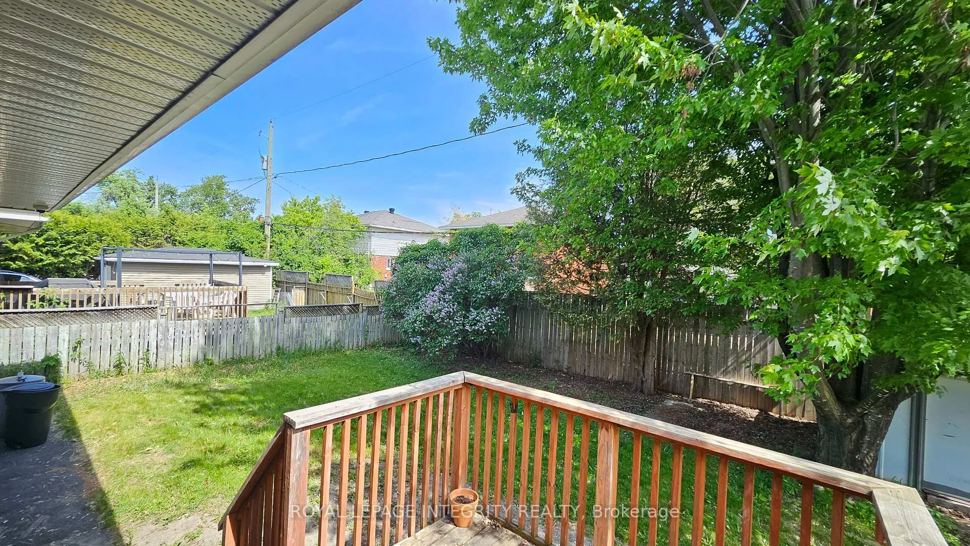 Photo 6 of 1764 Gage Crescent, Ottawa, Bel Air Heights — HOMEH