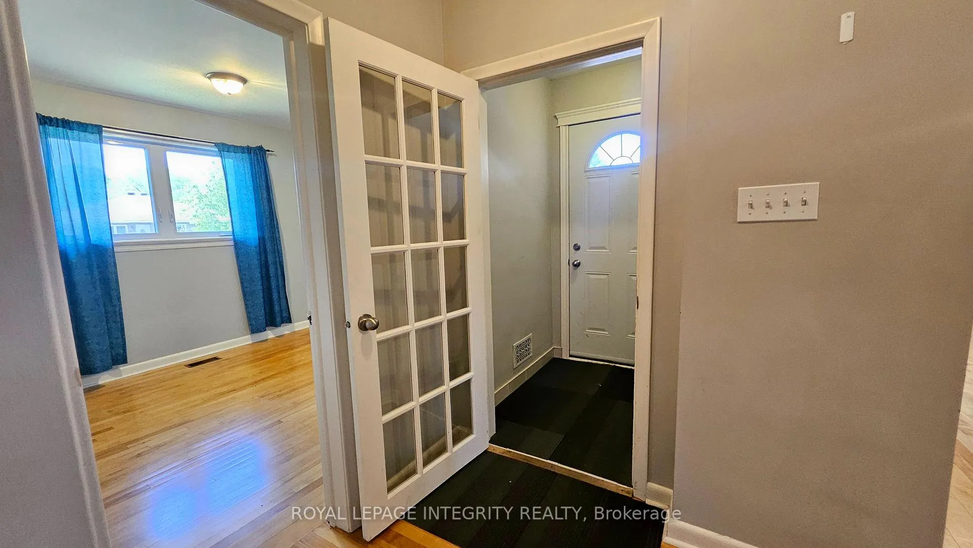 Photo 7 of 1764 Gage Crescent, Ottawa, Bel Air Heights — HOMEH
