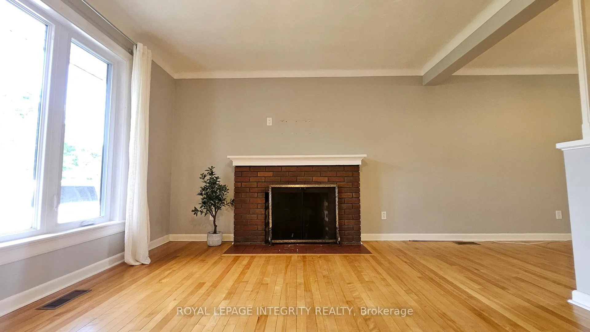 Photo 24 of 1764 Gage Crescent, Ottawa, Bel Air Heights — HOMEH